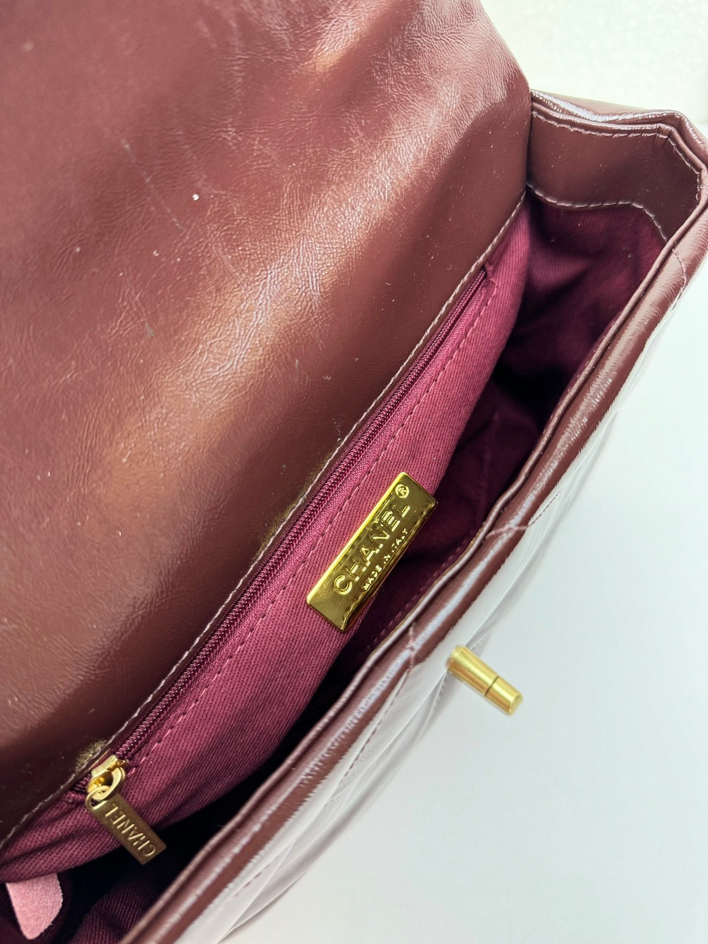 1WC85BDE Stylish leather bag