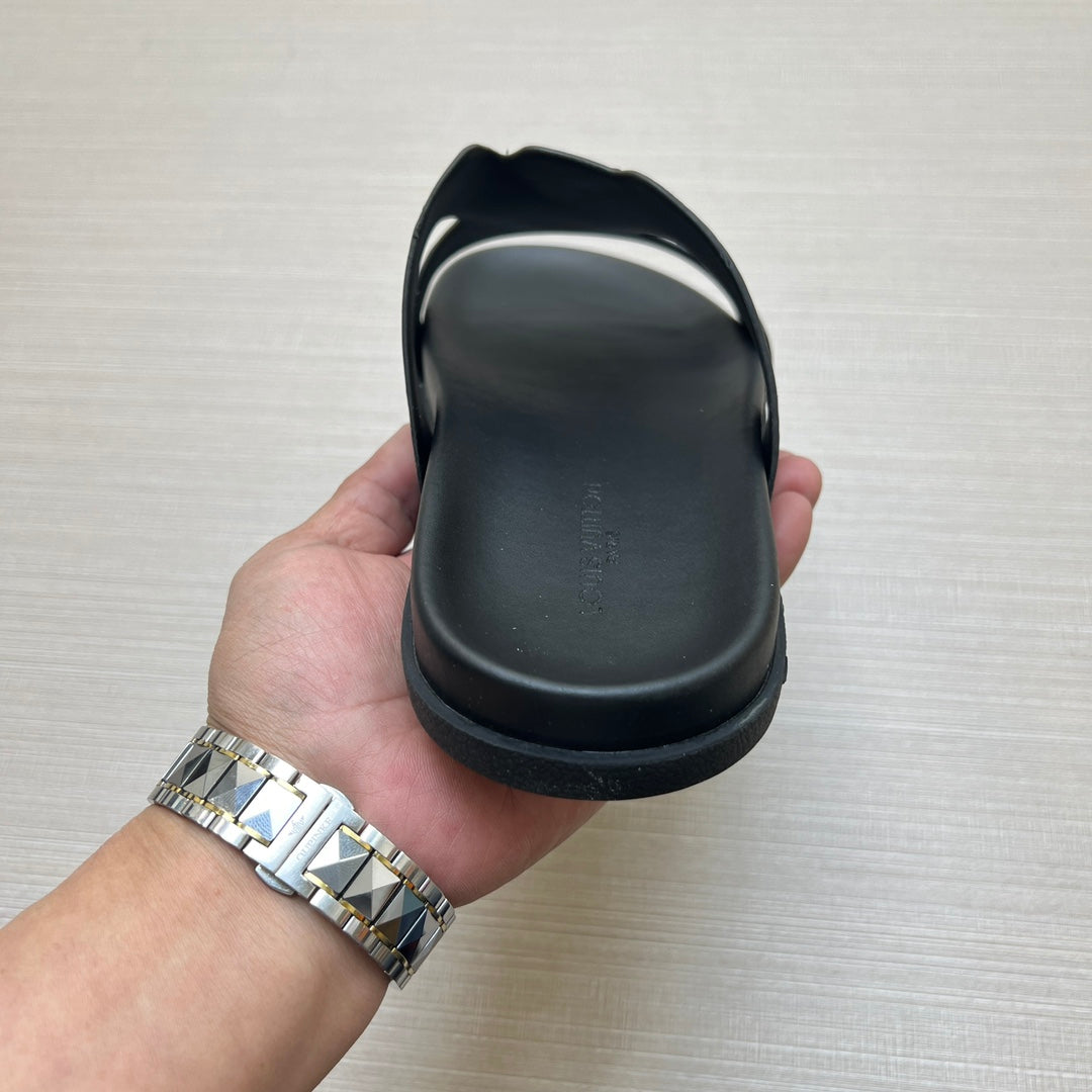 54E111ZDE Stylish slippers