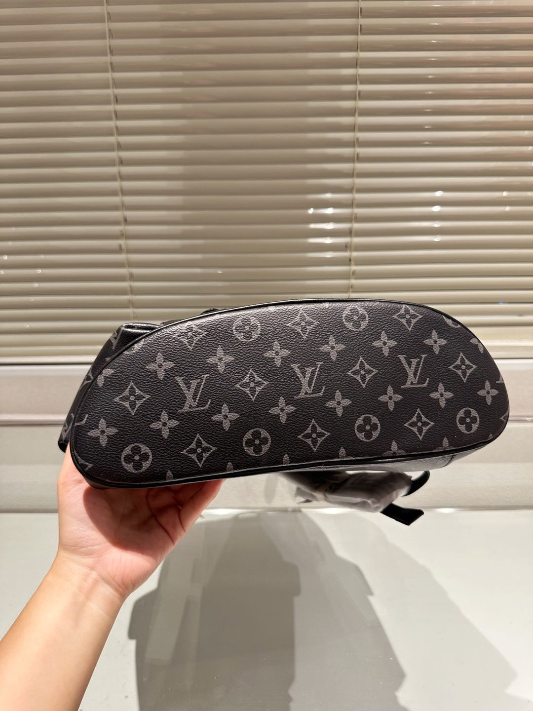 6XE57BDE Stylish leather bag 