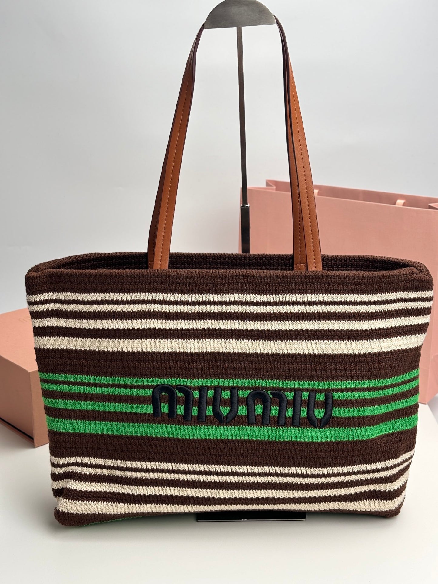 1XA78BDE Stylish Woven Bag