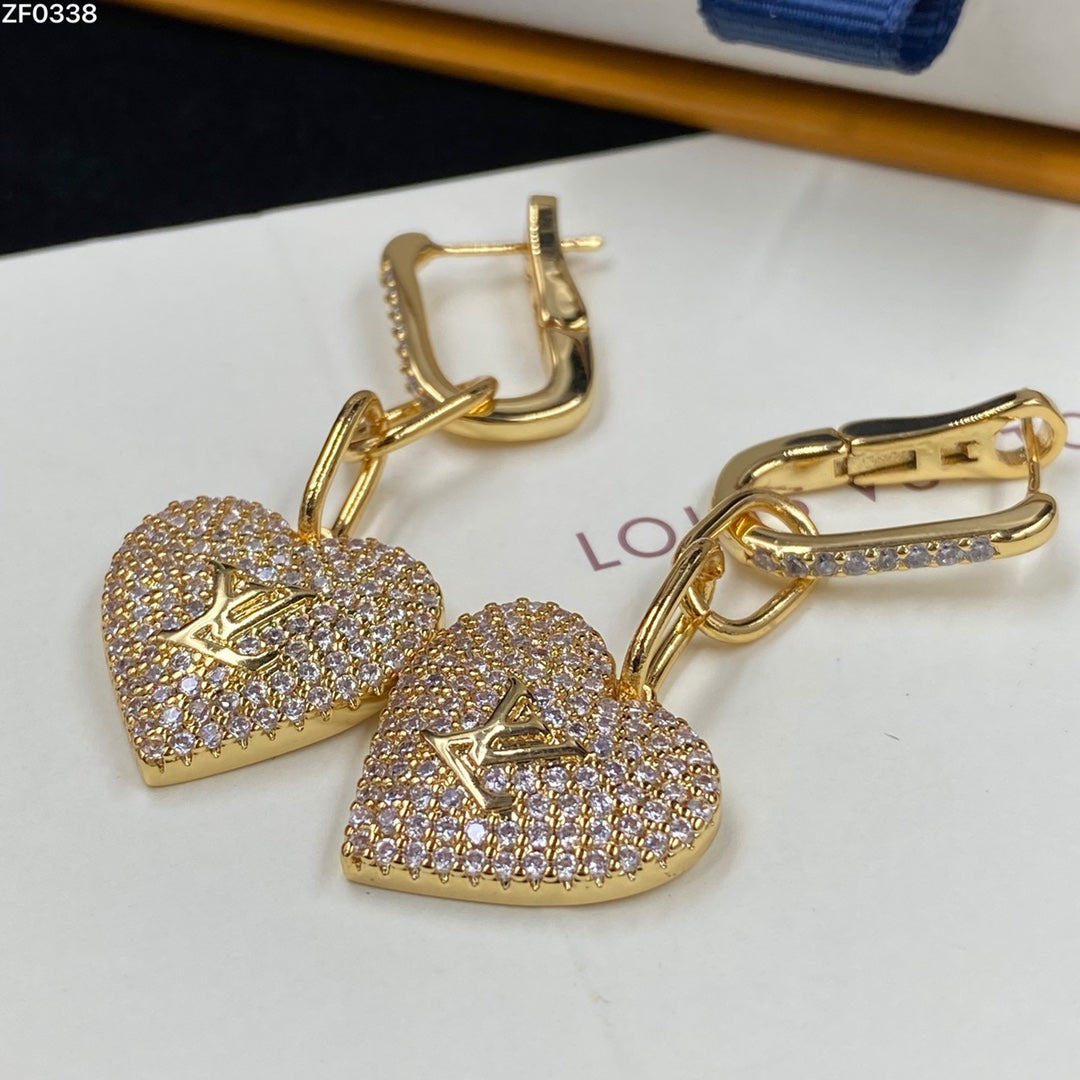 1YE337EDE Stylish Earrings
