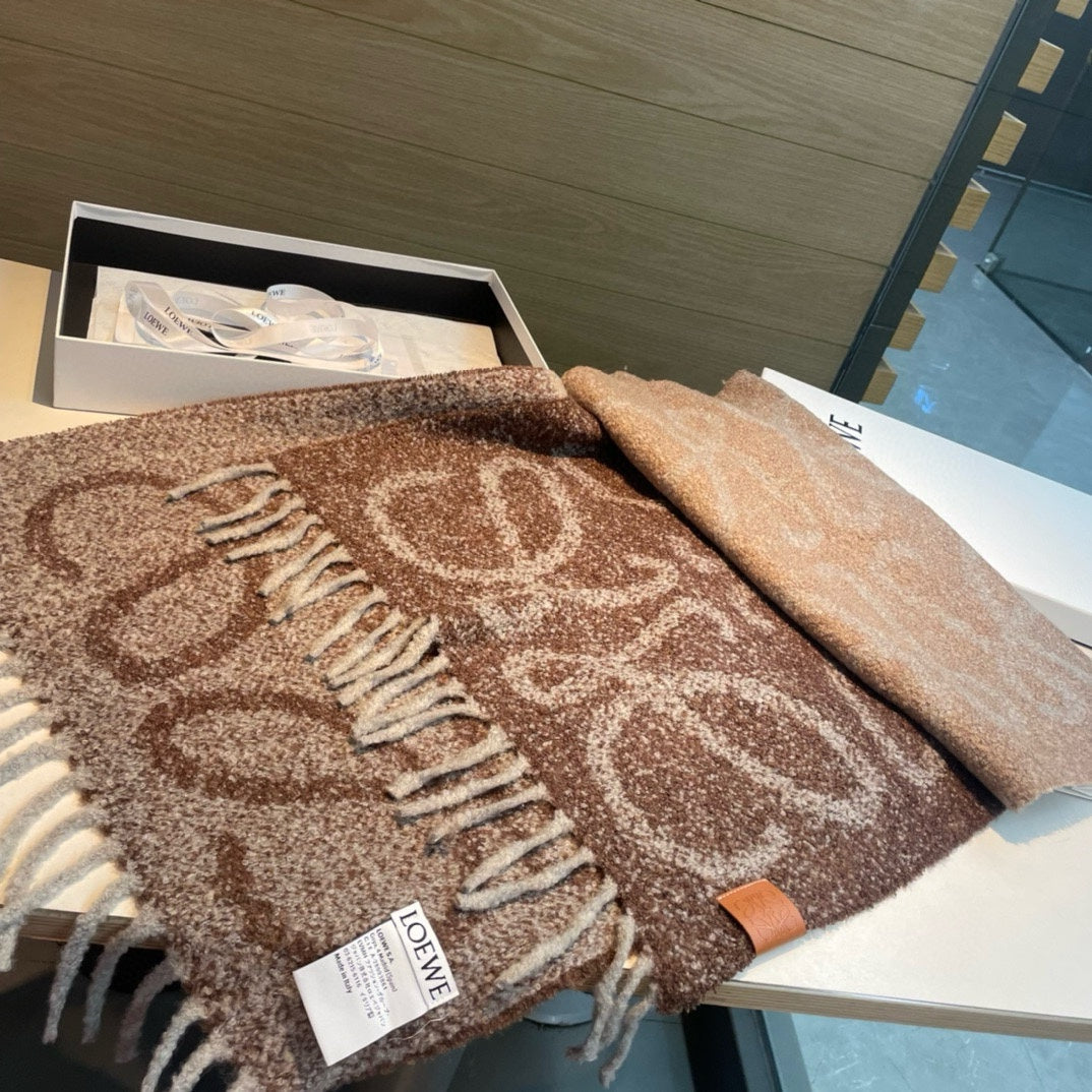 185ZA31WDE Stylish Winter Scarves