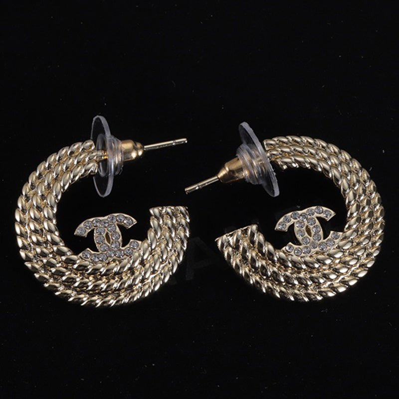 14C198EDE Stylish Earrings