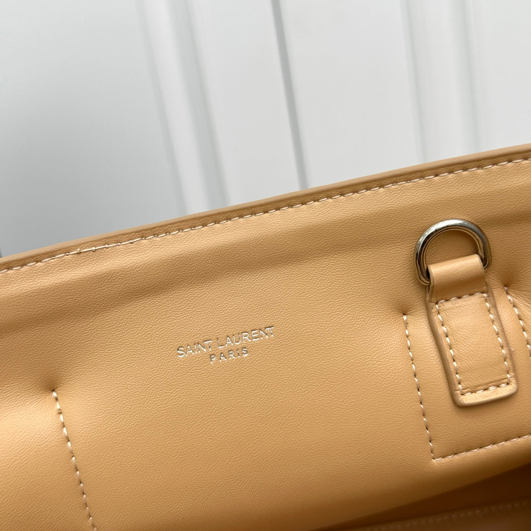 1XSL268BDE Stylish leather bag 