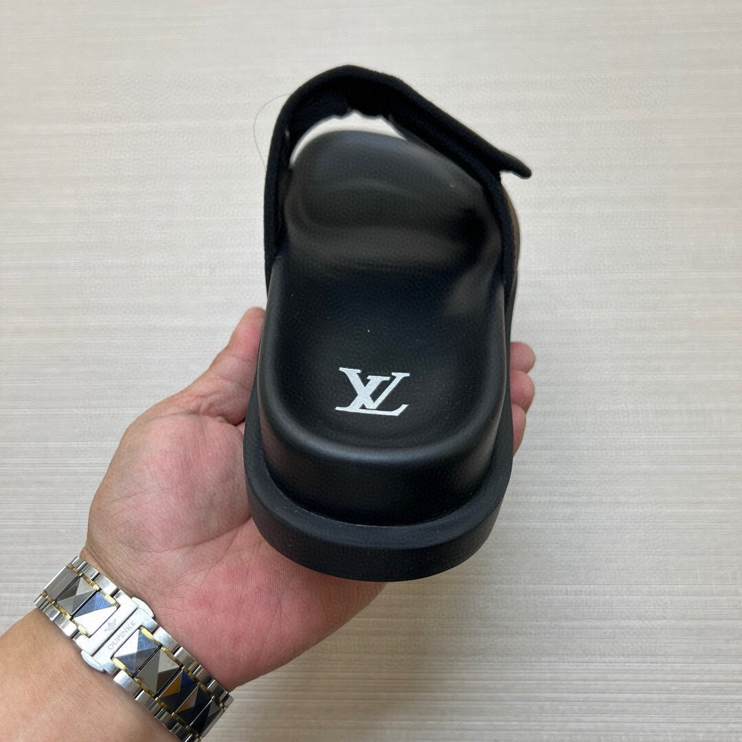 5WE245ZDE Stylish Slippers