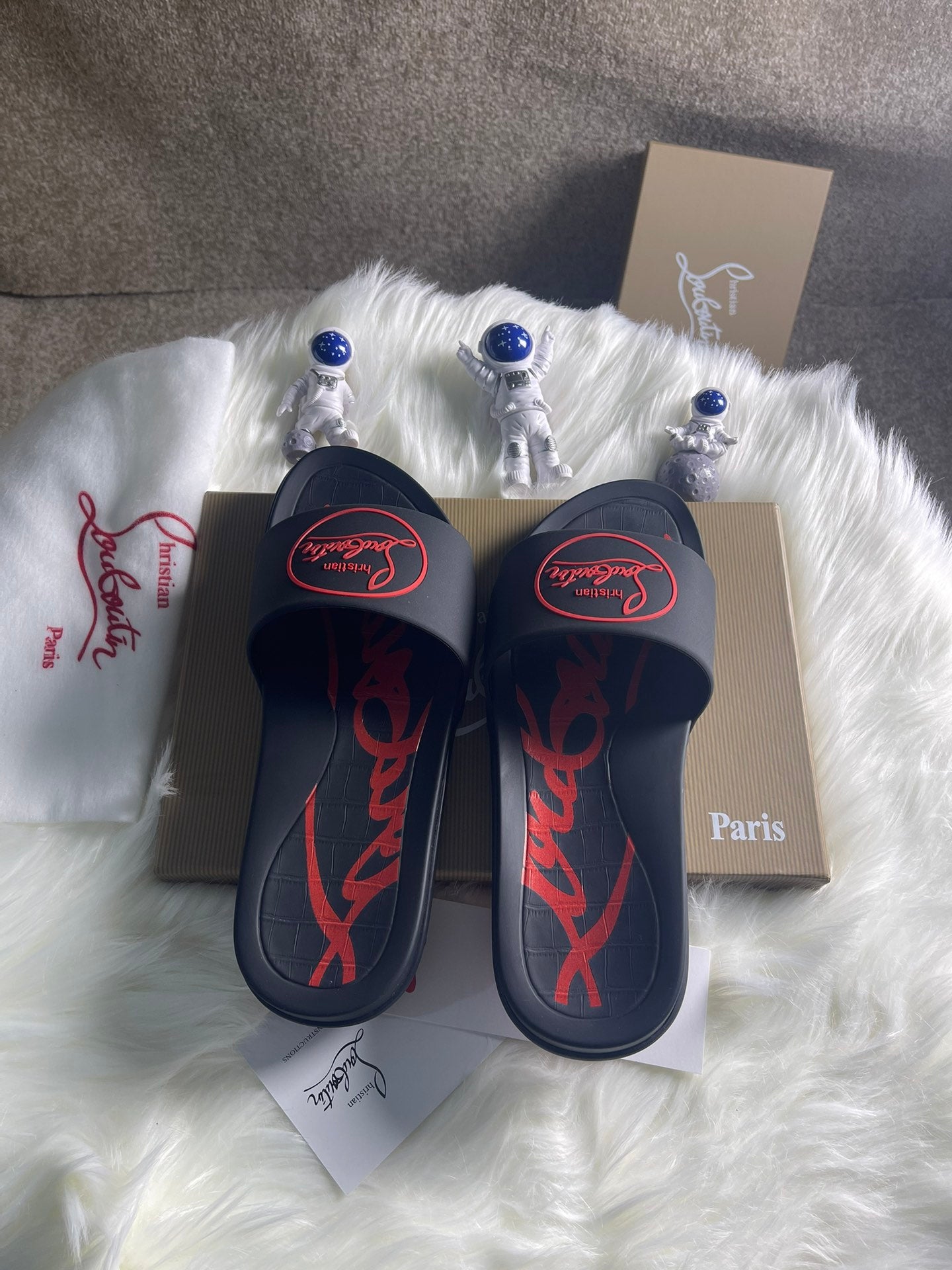 J4A23ZDE Stylish Slippers