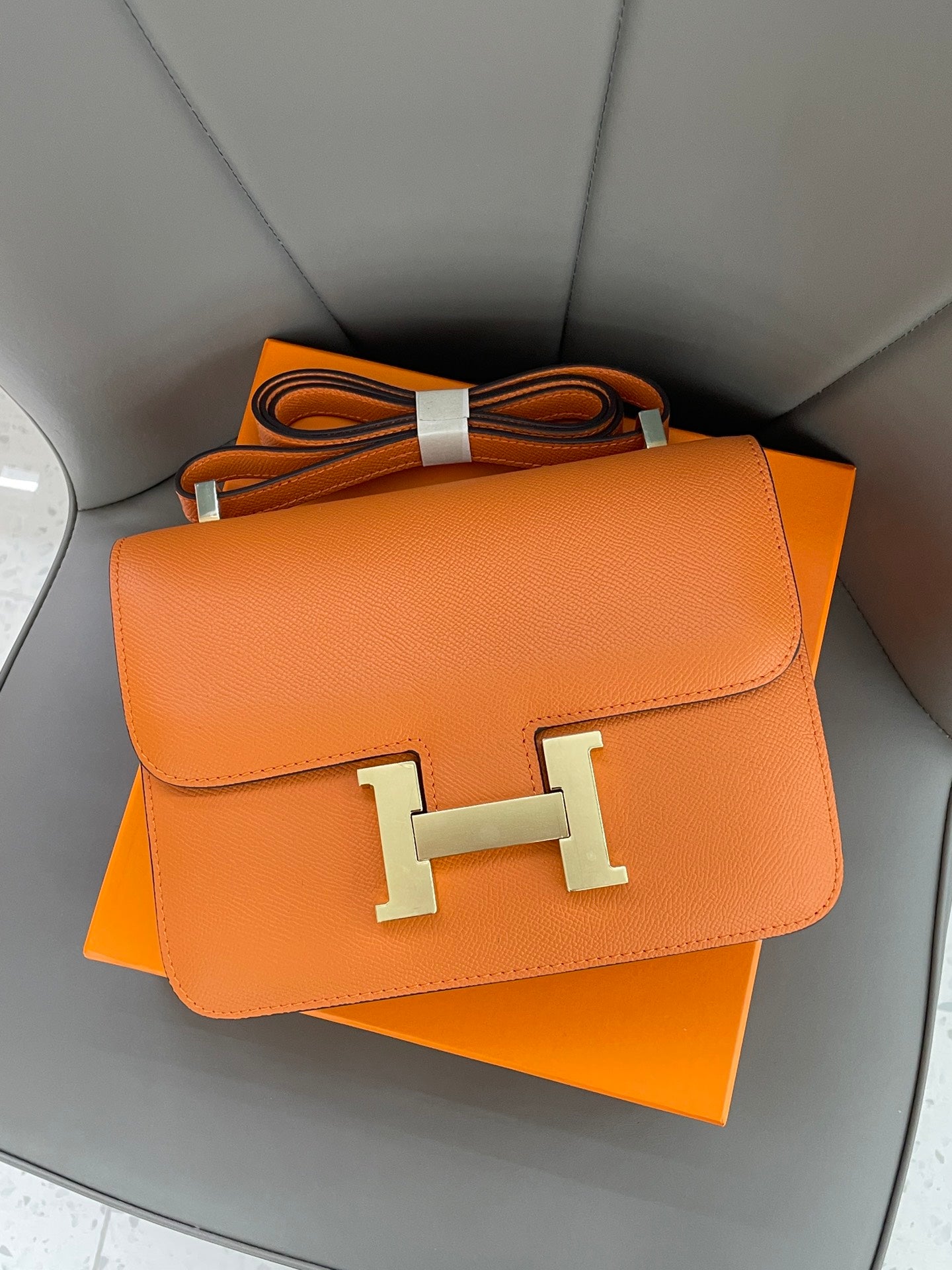 155NH65BDE Stylish leather bag