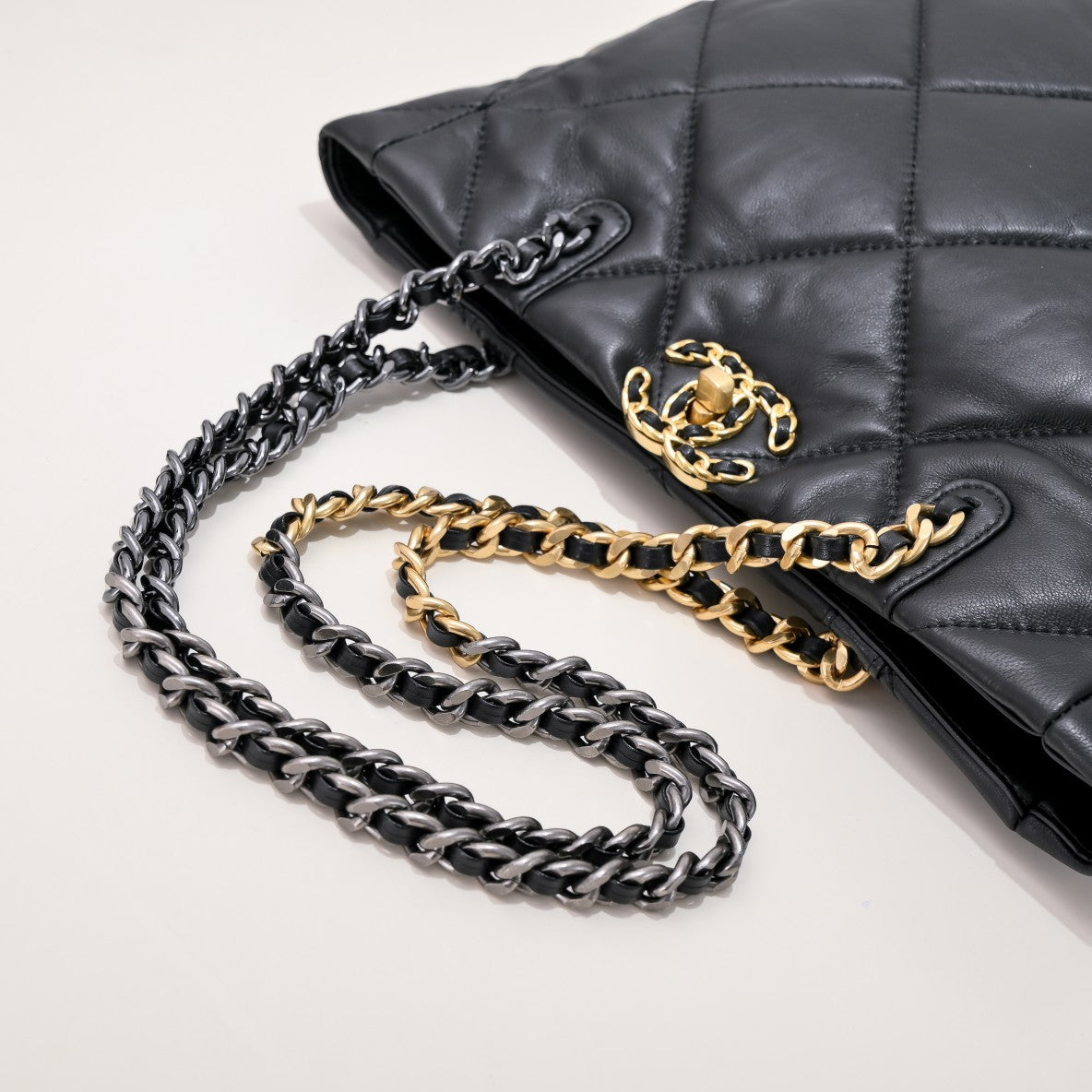 1XC41BDE Stylish leather bag 