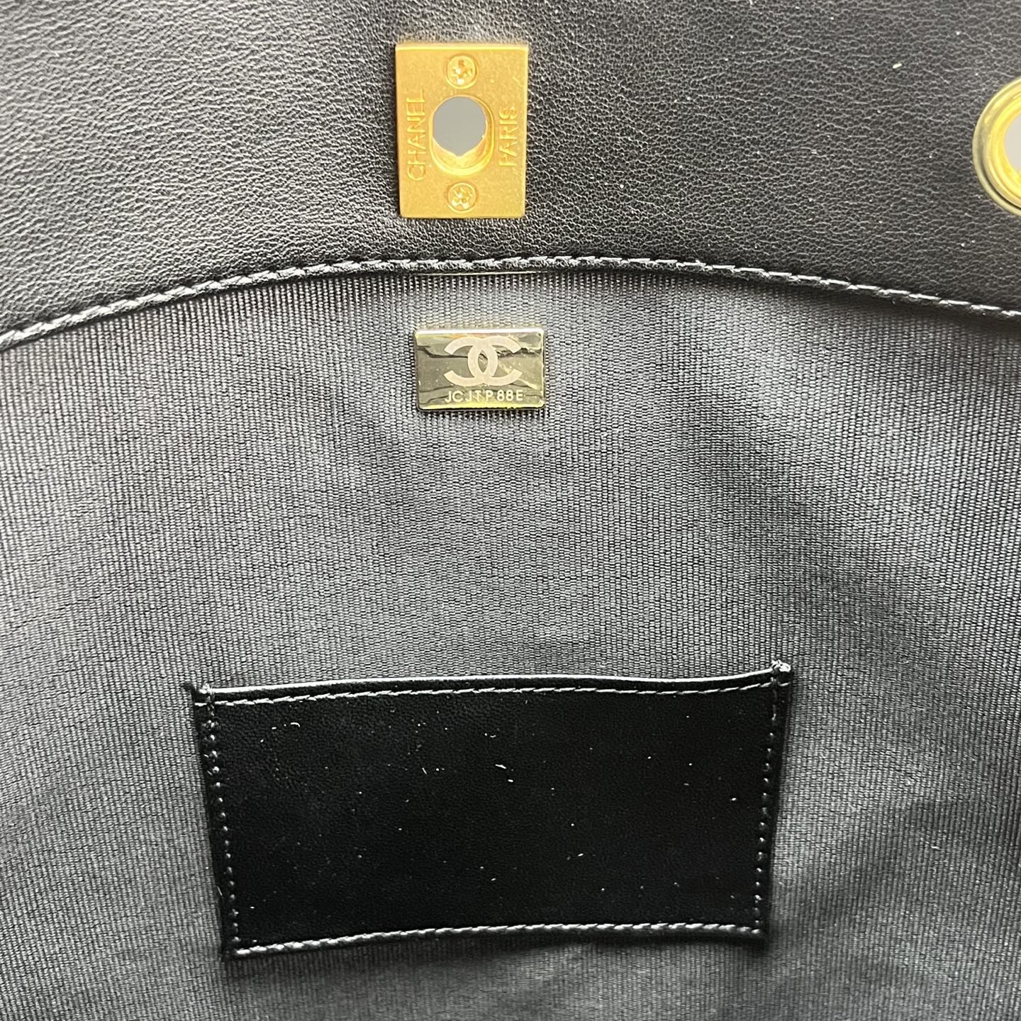 175RC1BDE Stylish leather bag