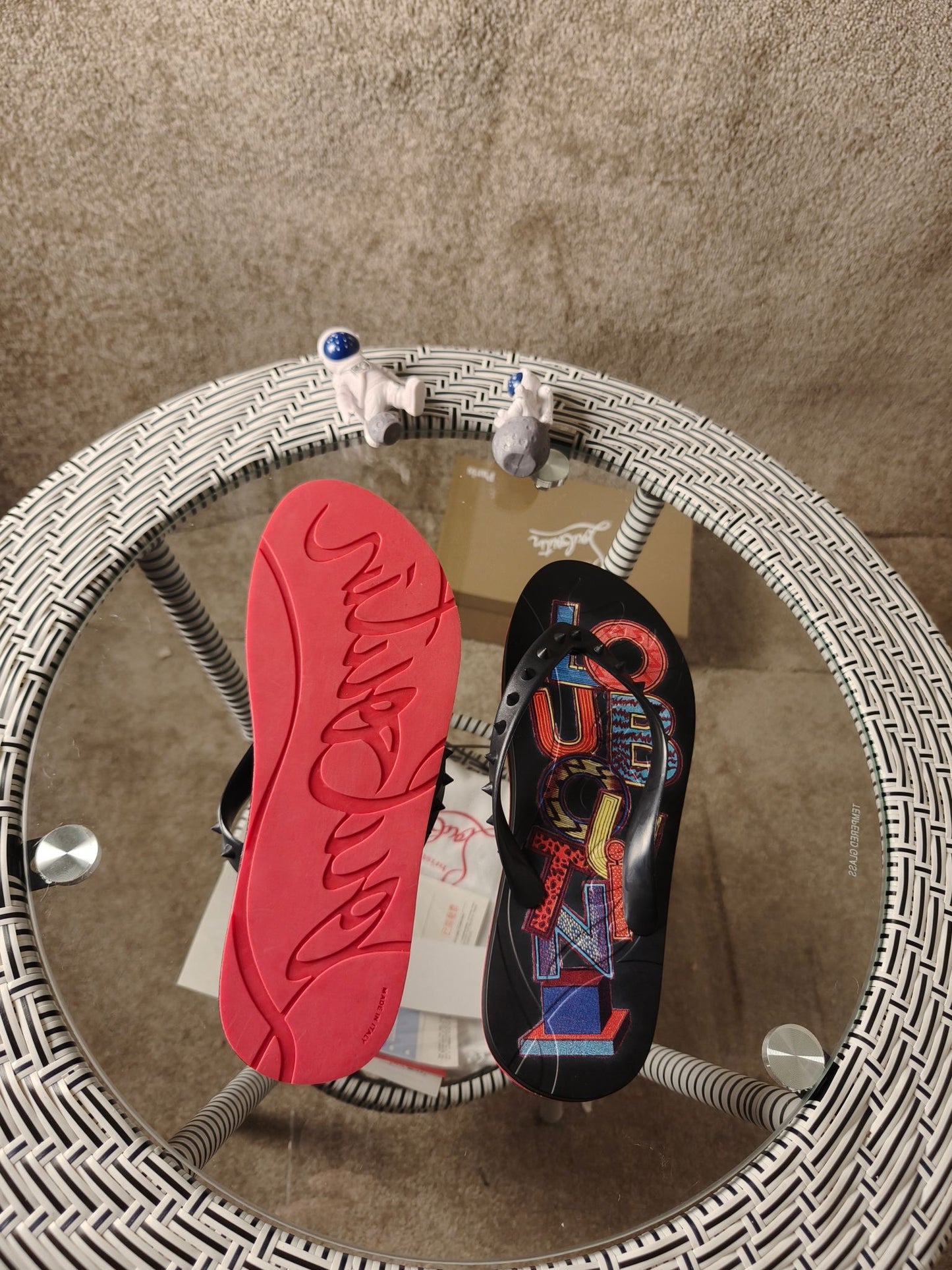 J4A12ZDE Stylish Slippers