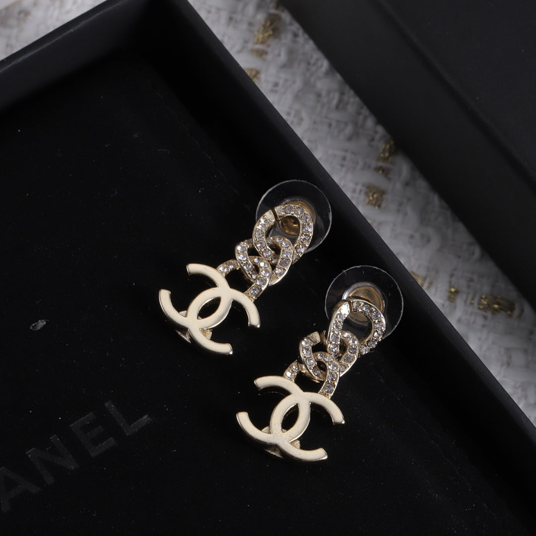 14C493EDE Stylish Earrings