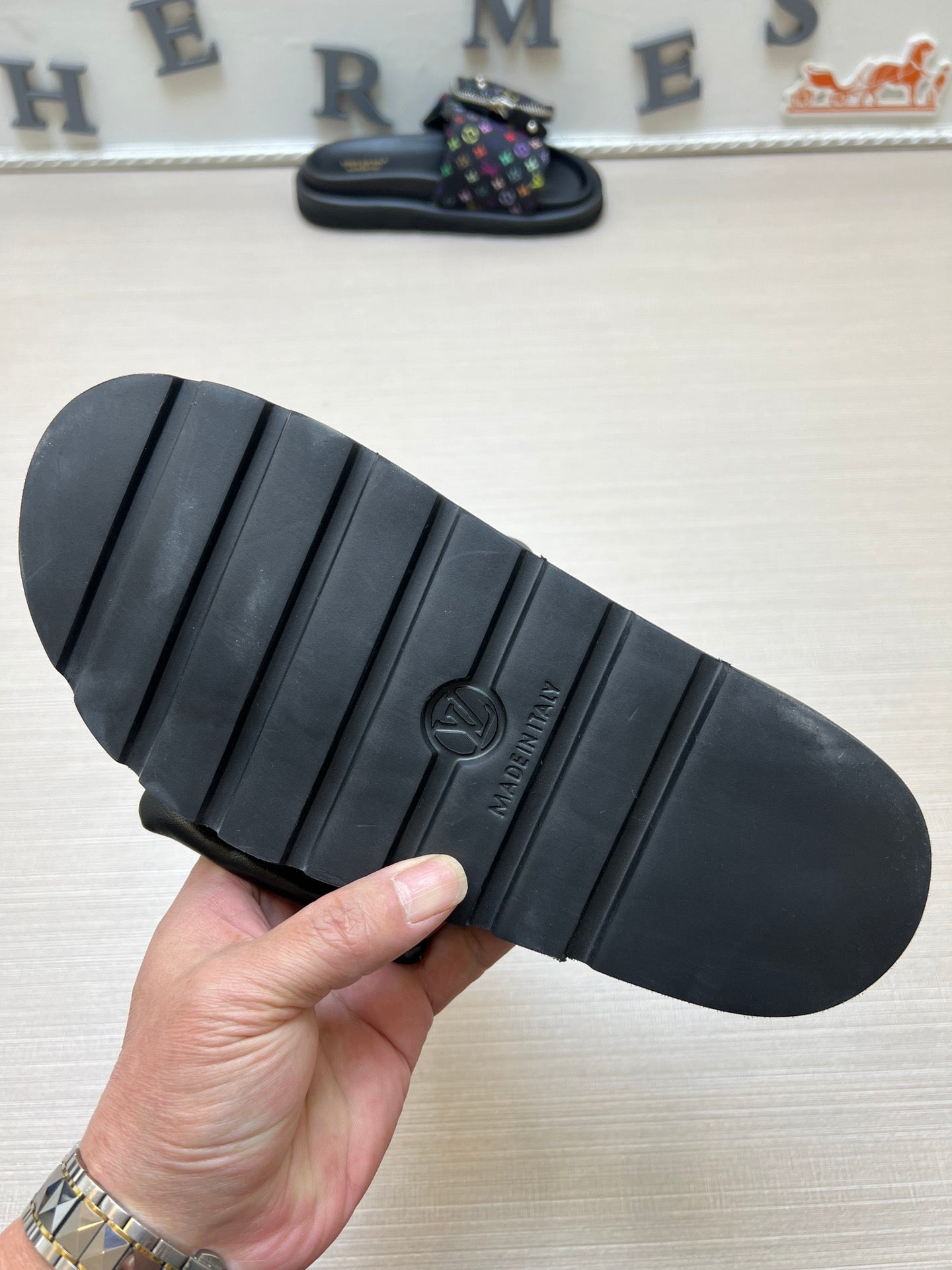 5LE219ZDE Stylish Slippers