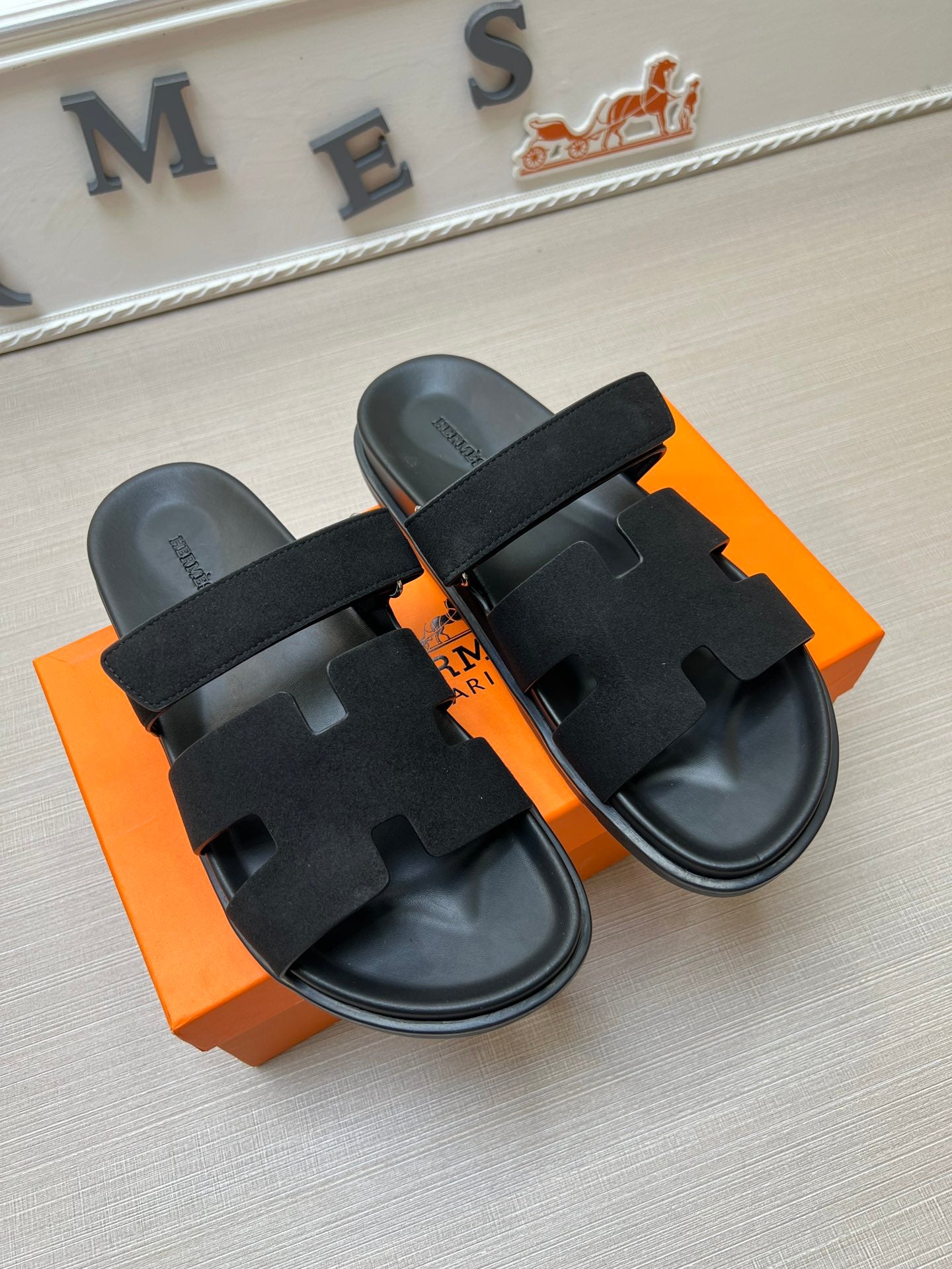 54H1ZDE Stylish slippers