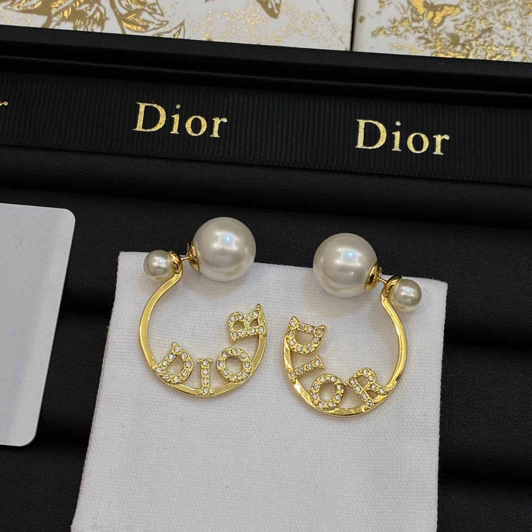 14D453EDE Stylish Earrings