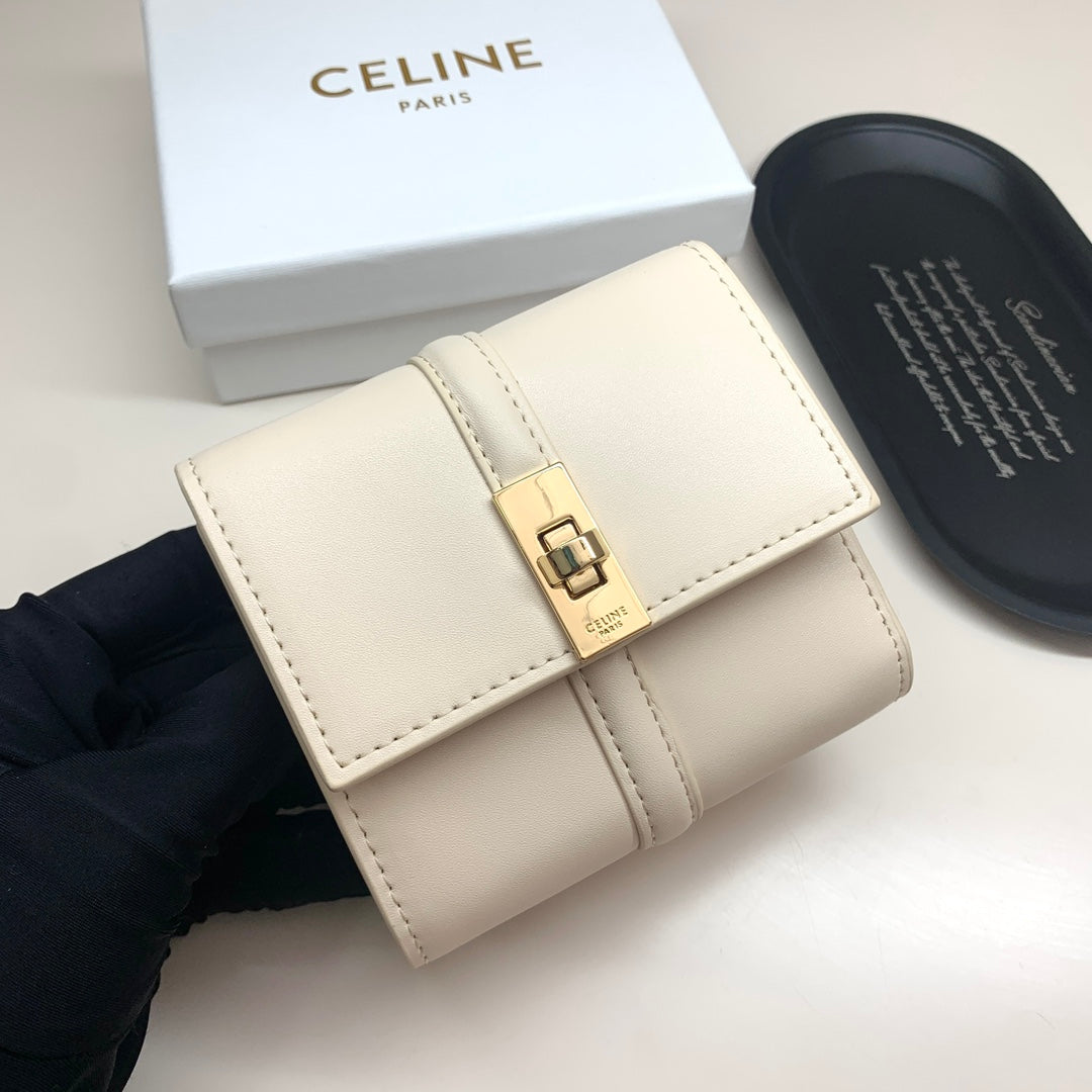 1XCL374BDE Stylish leather bag (with box)