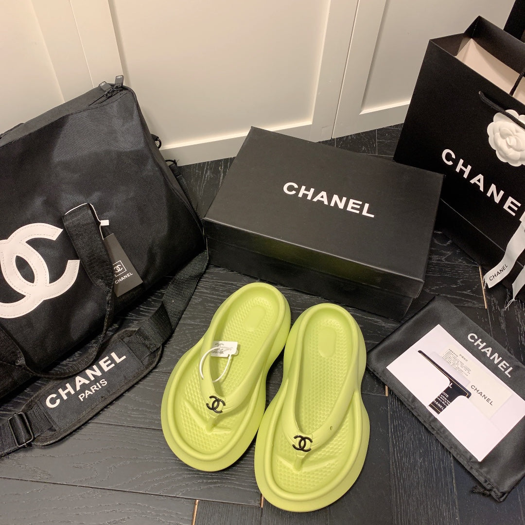 14C190ZDE Stylish Slippers