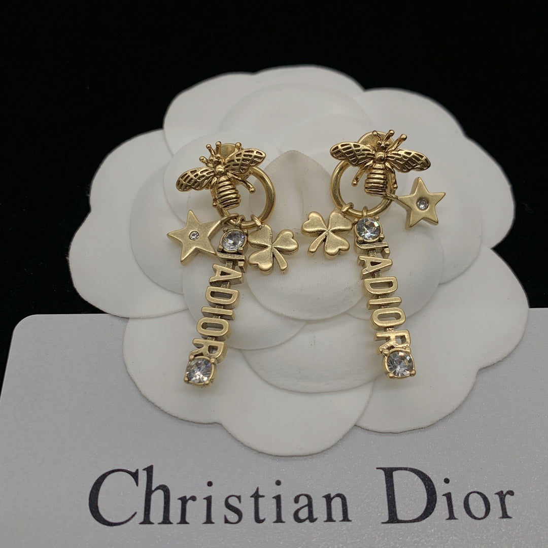 1YD457EDE Stylish Earrings