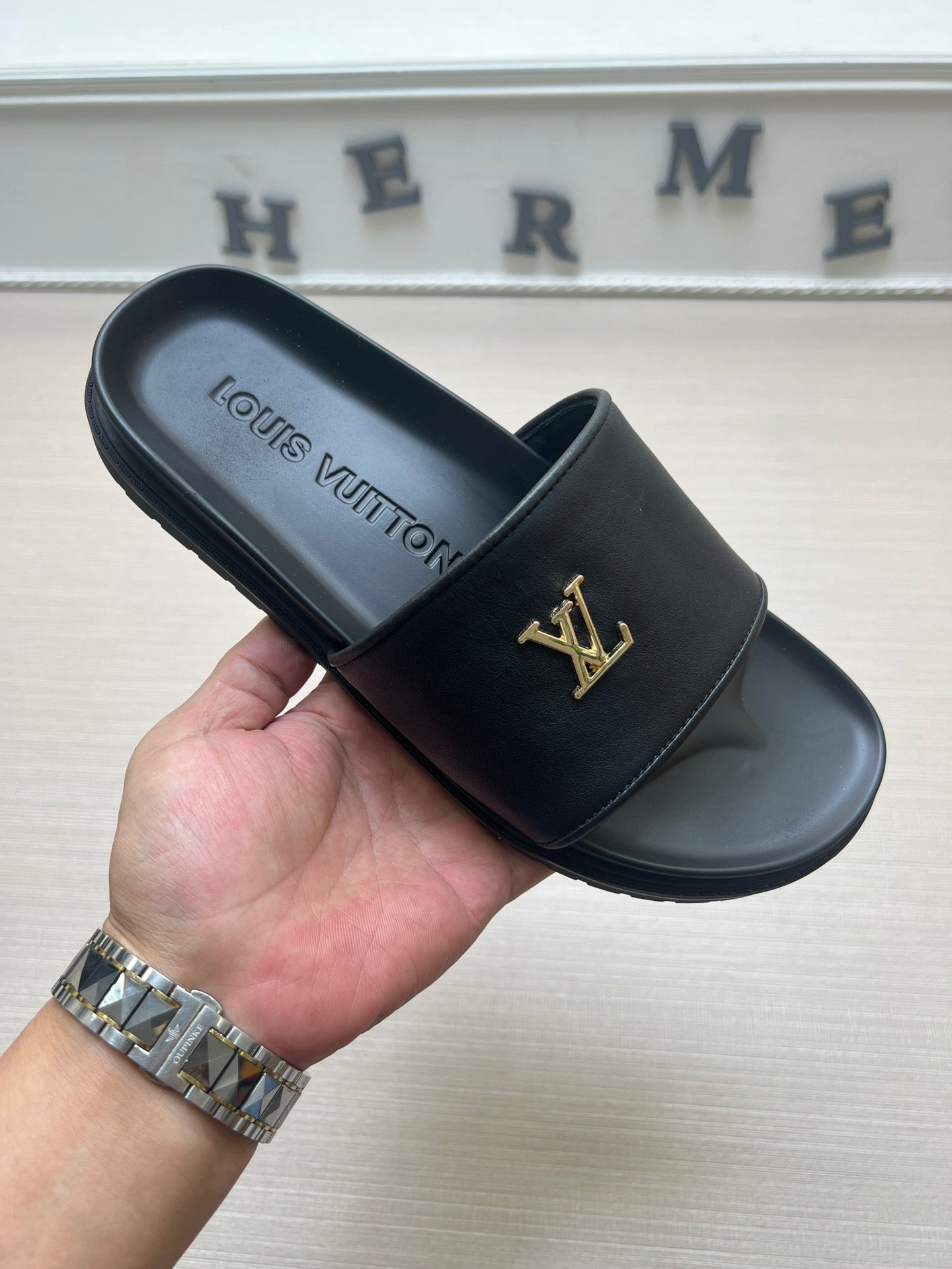 54E9ZDE Stylish slippers
