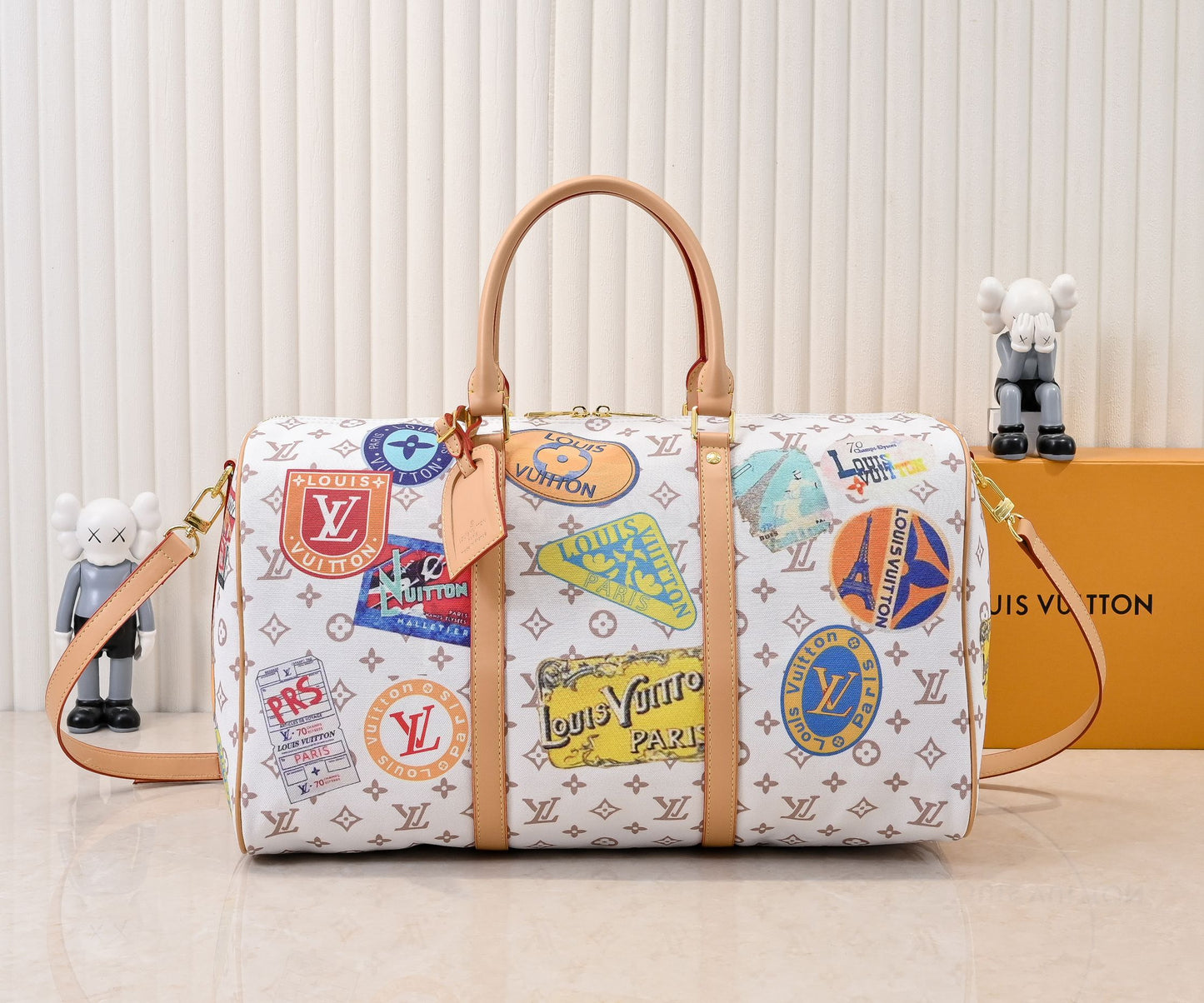 155NE21BDE Stylish Luggage bags