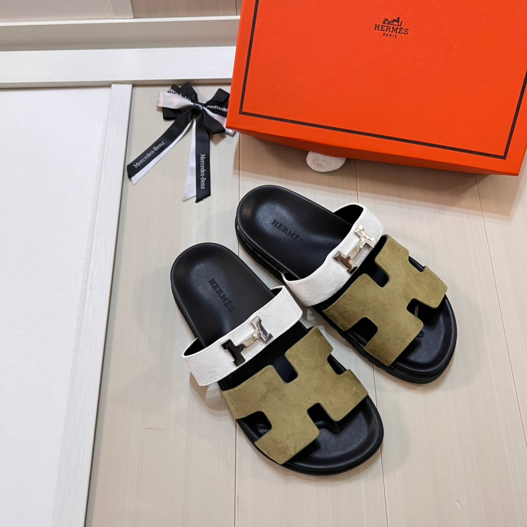 14H207ZDE Stylish Slippers