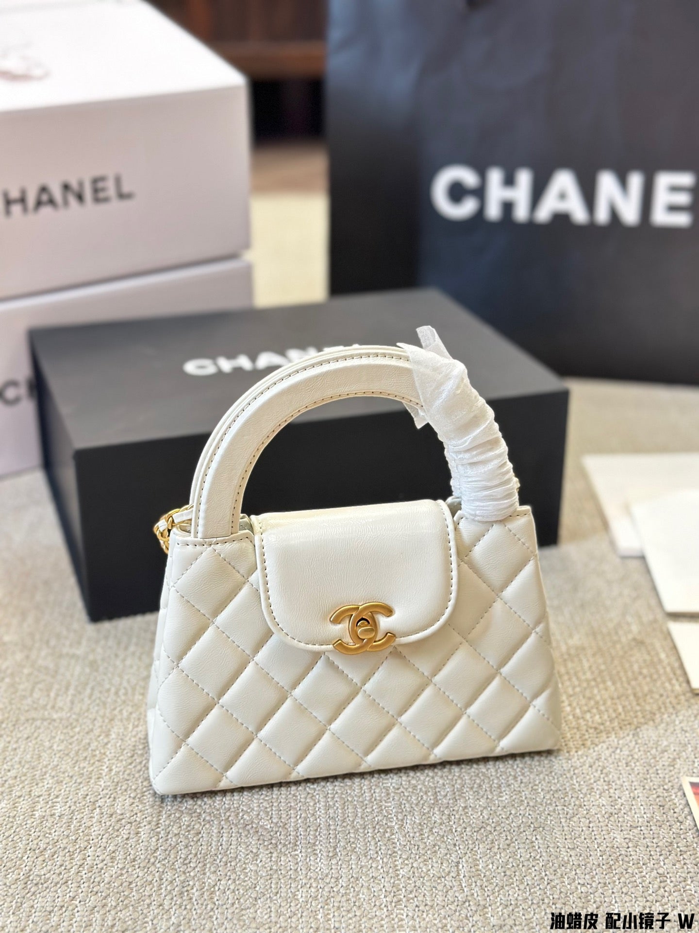 6XC422BDE Stylish leather bag