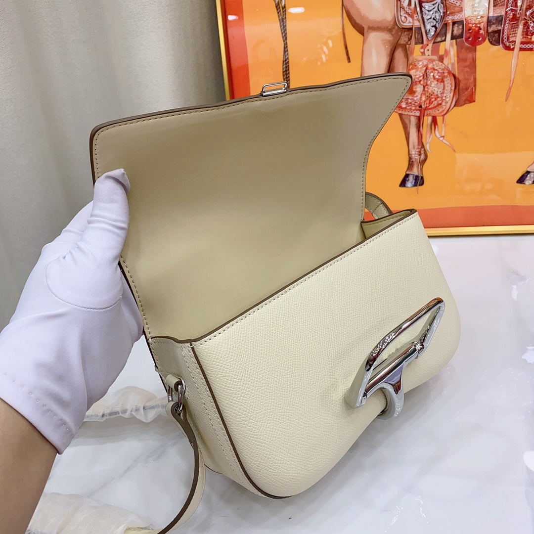 155NH8BDE Stylish leather bag