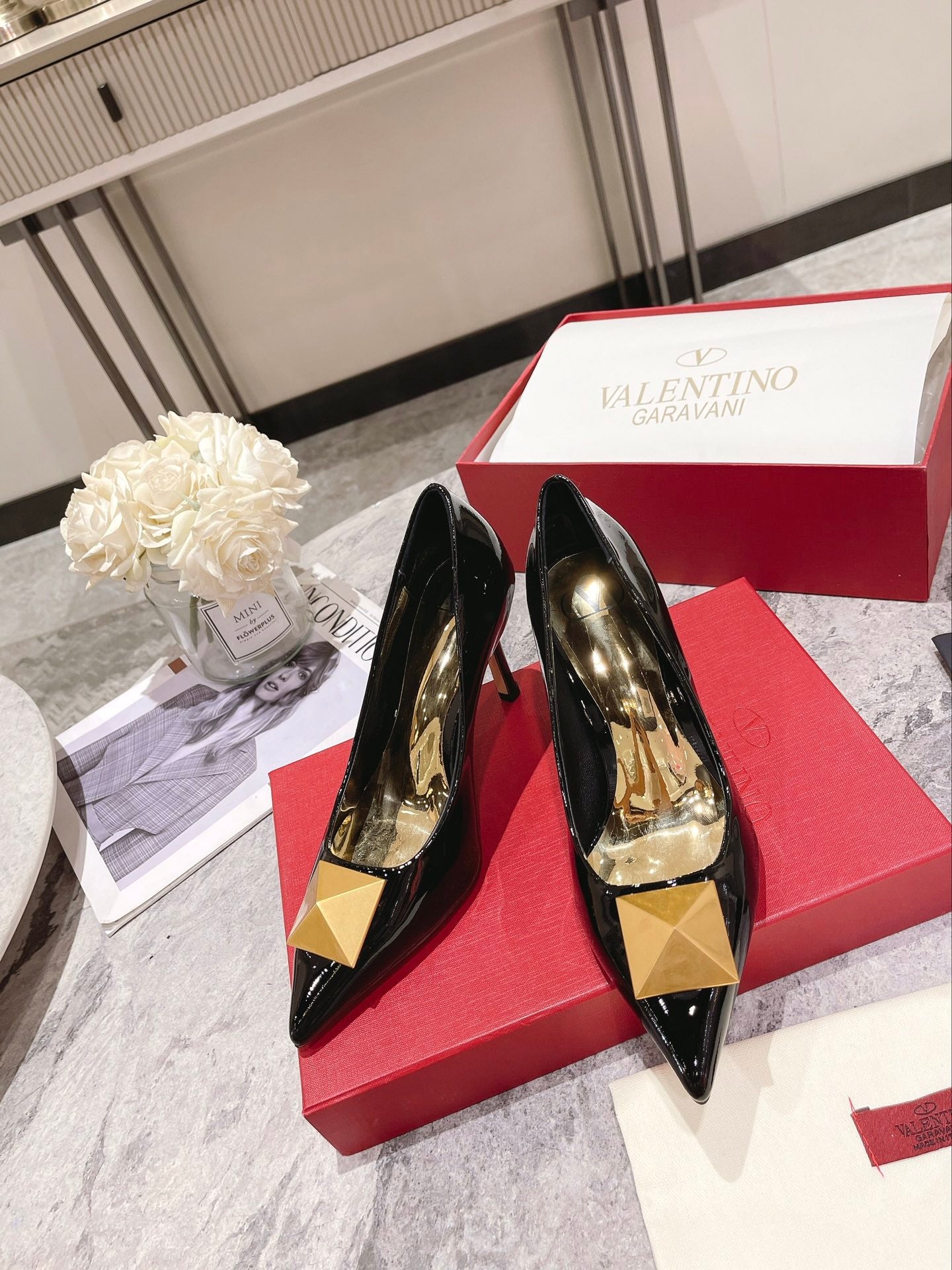 1WVL264ZDE Stylish sandals High heels