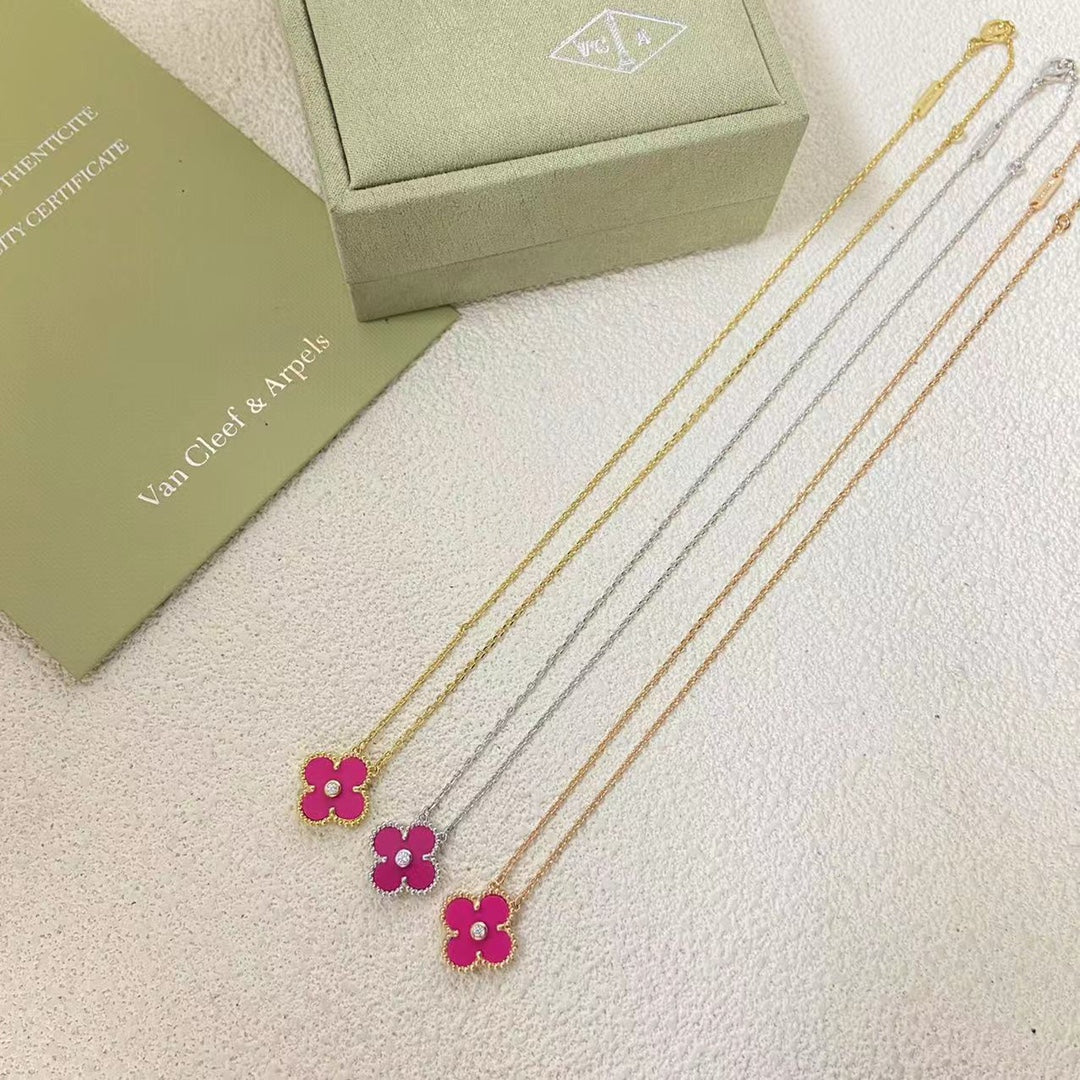 575RVA4EDE Stylish  Necklaces