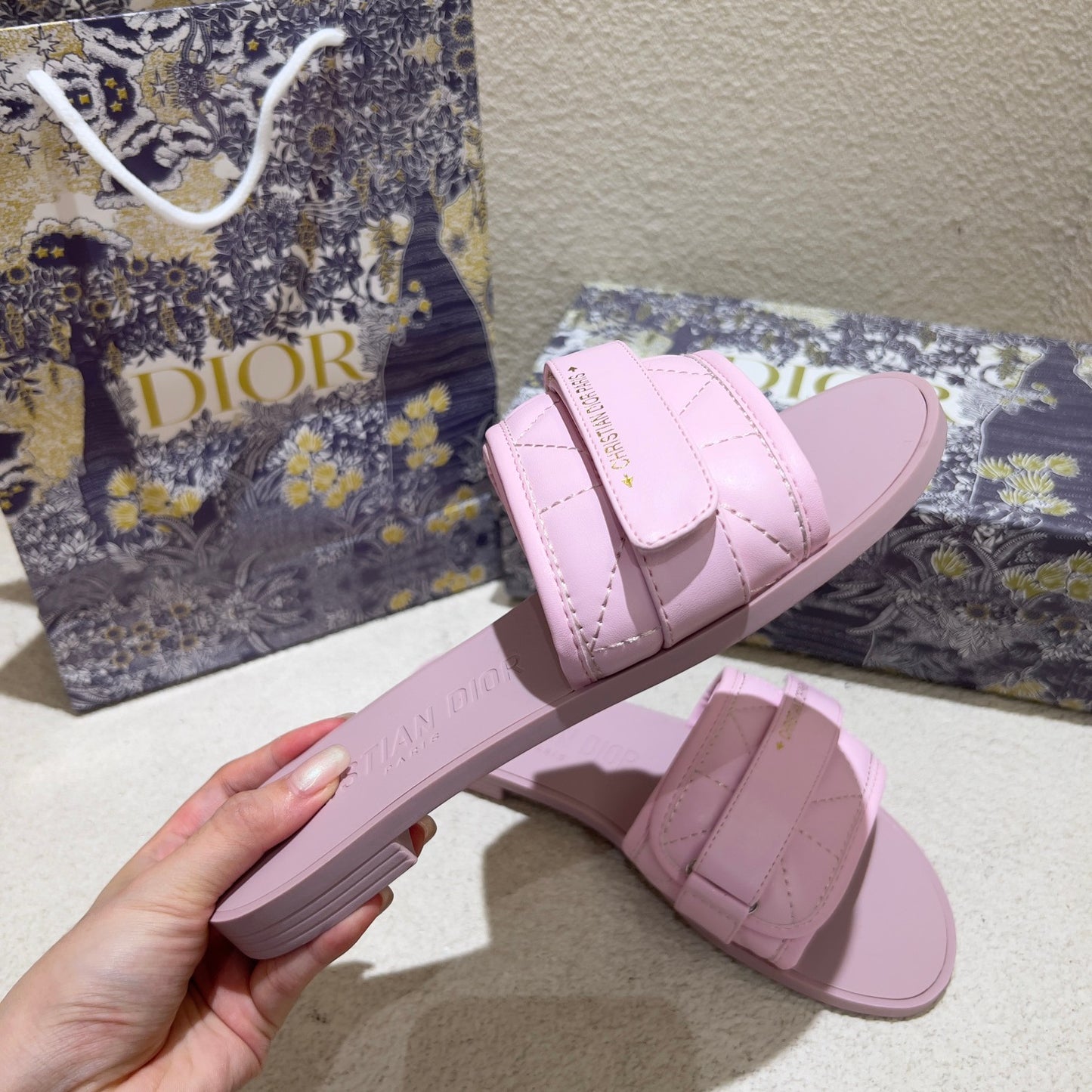 14D79ZDE Stylish Slippers