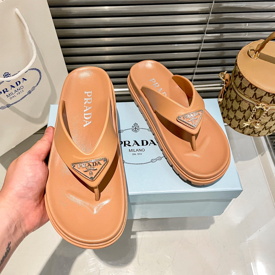 14PD181ZDE Stylish Slippers