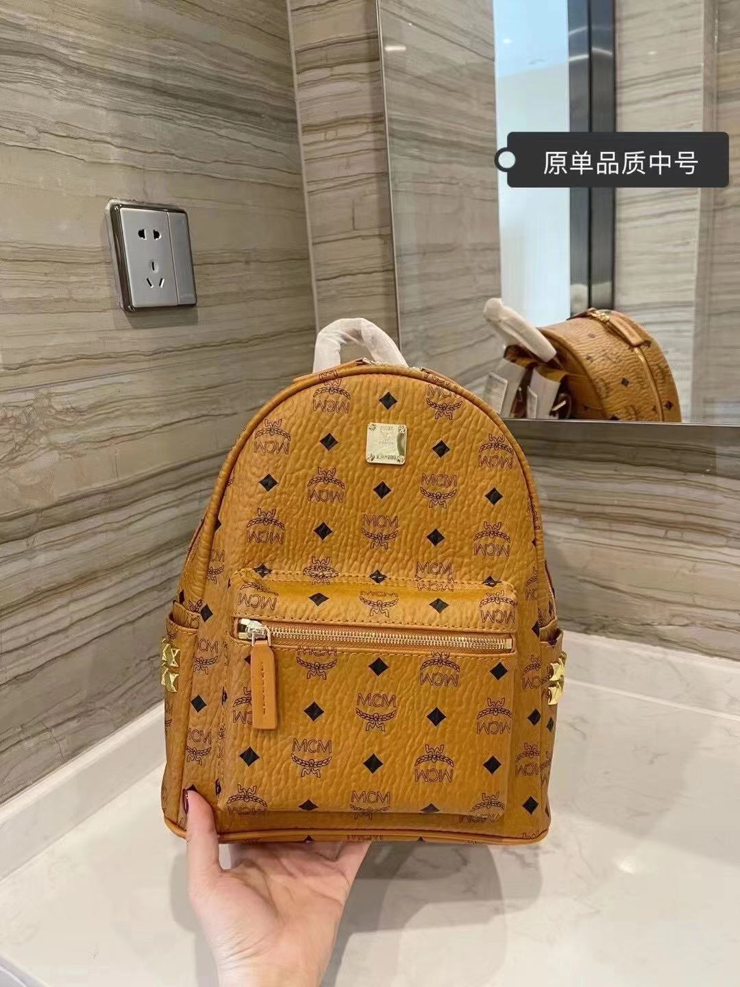 2XM332BDE Stylish leather bag 