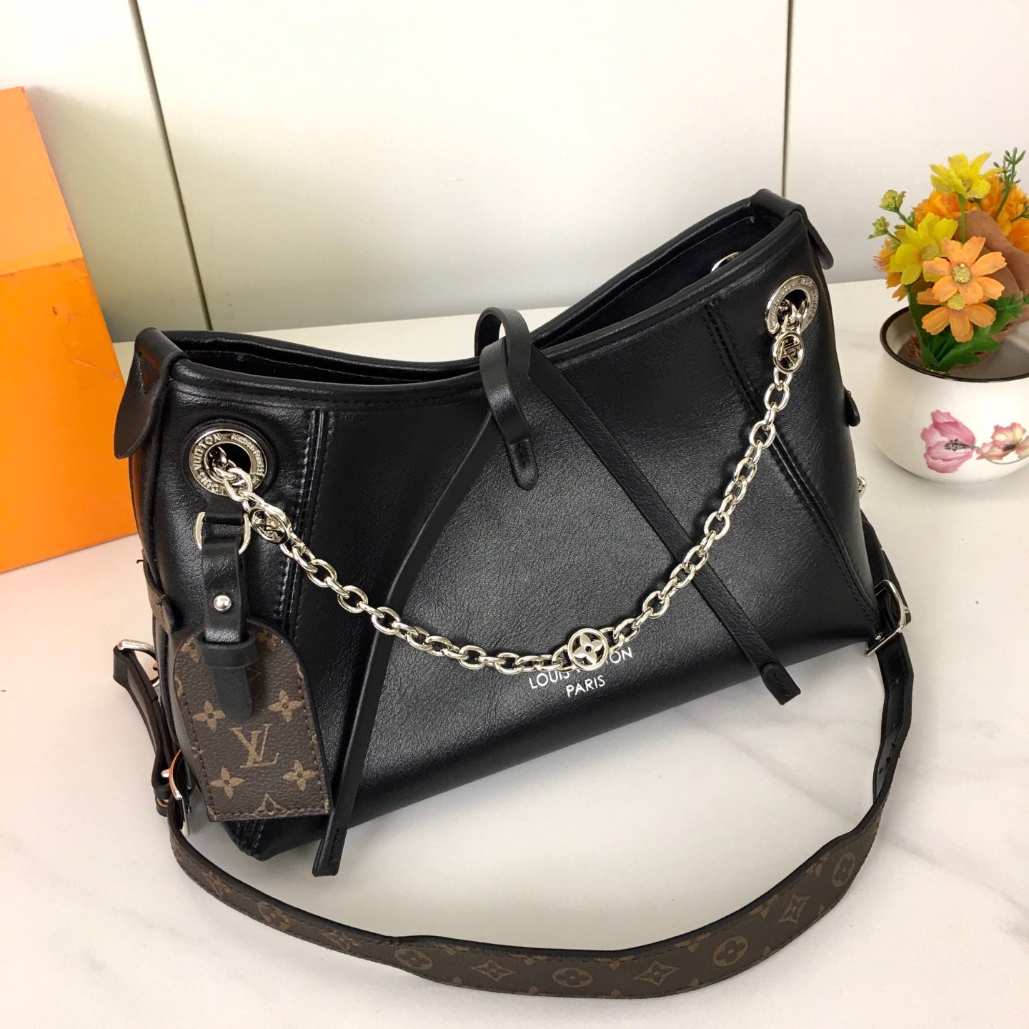1WE113BDE Stylish leather bag