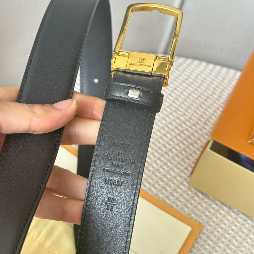 14E134PDE Stylish  High quality belt With full package