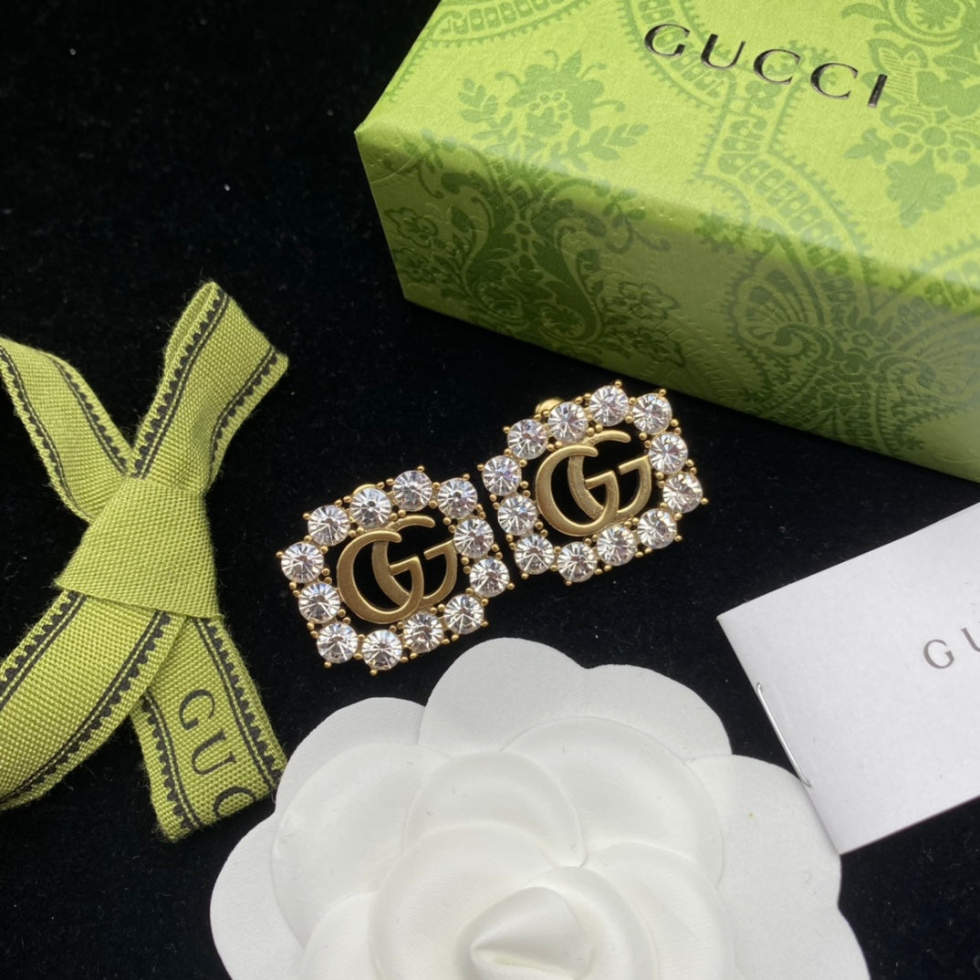 14B594EDE Stylish Earrings