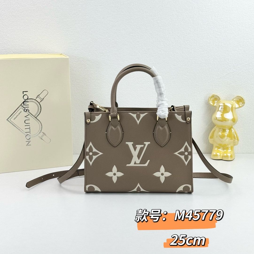 175RE8BDE Stylish leather bag