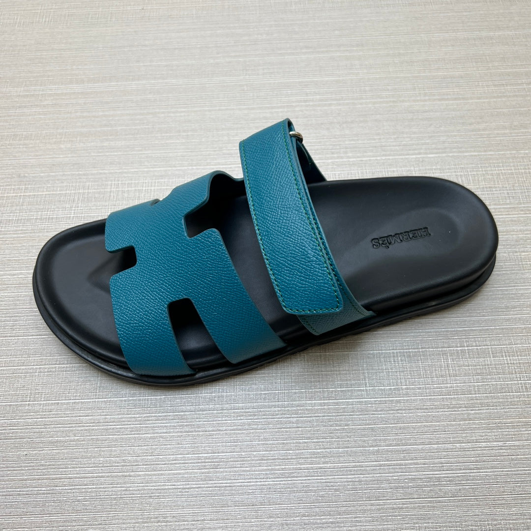 54H1ZDE Stylish slippers