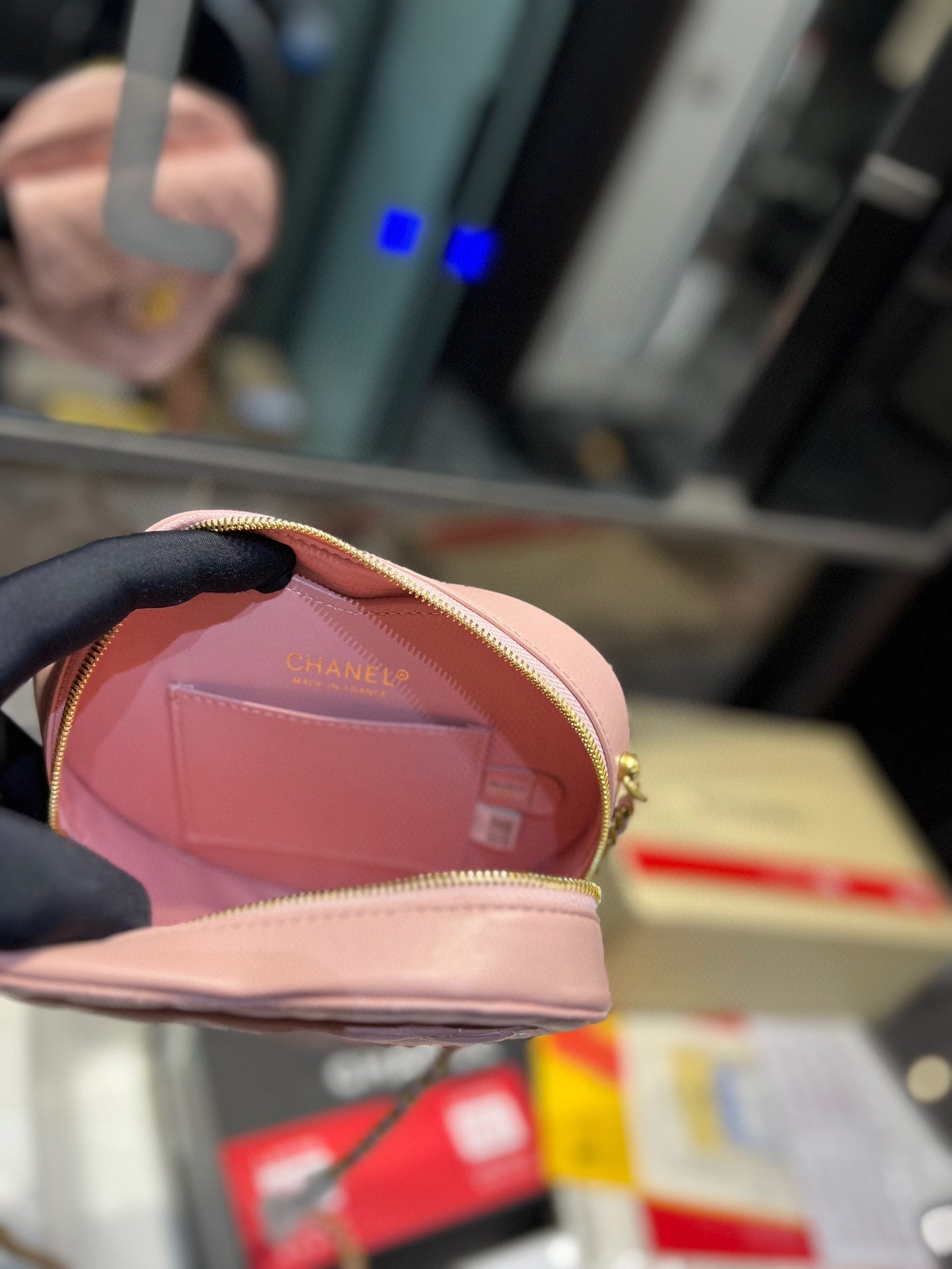 6XC195BDE Stylish leather bag 