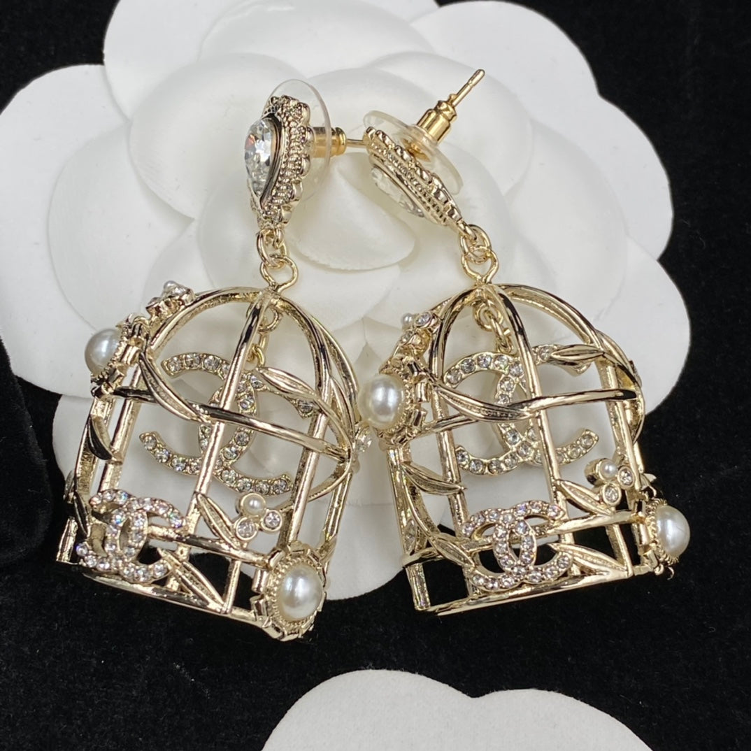 1NC89EDE Stylish Earrings