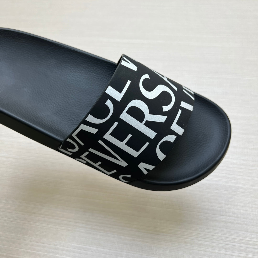 54V108ZDE Stylish slippers