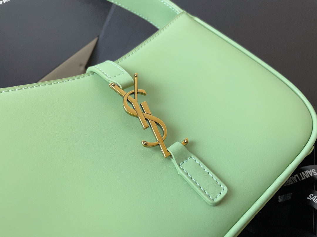 4XSL29BDE Stylish leather bag 