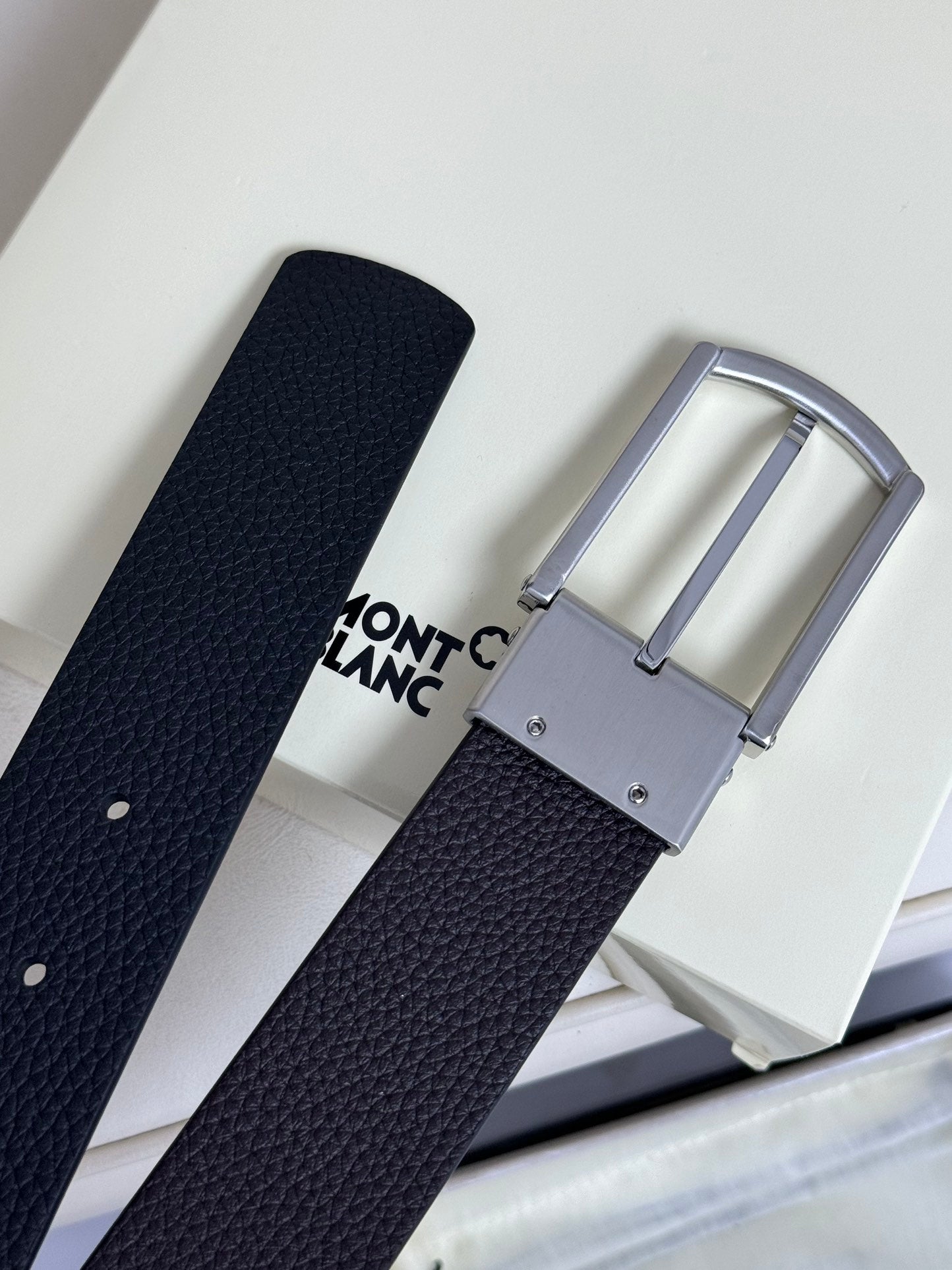 155RA238PDE Stylish  High quality belt With full package