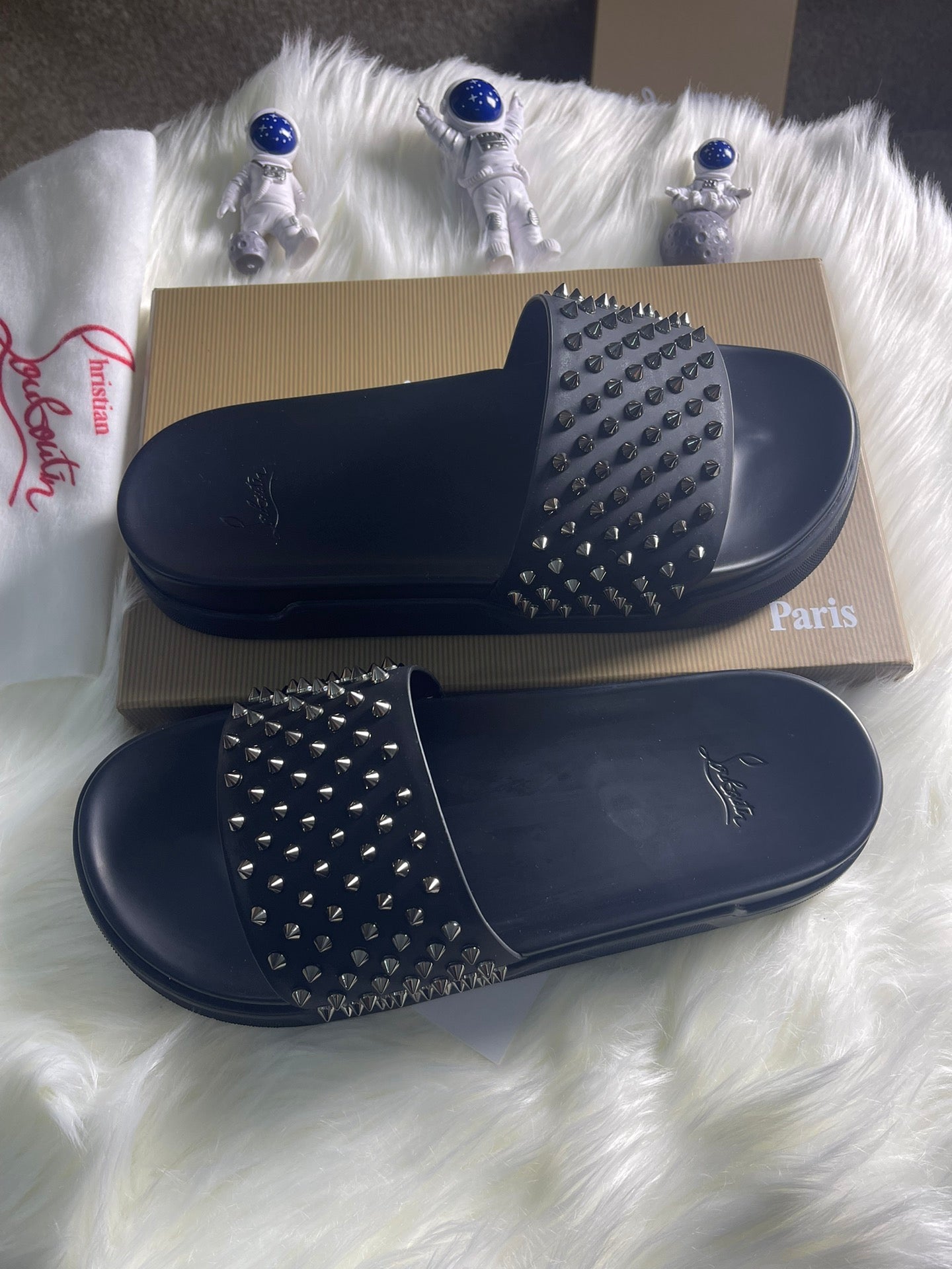 J4A26ZDE Stylish Slippers