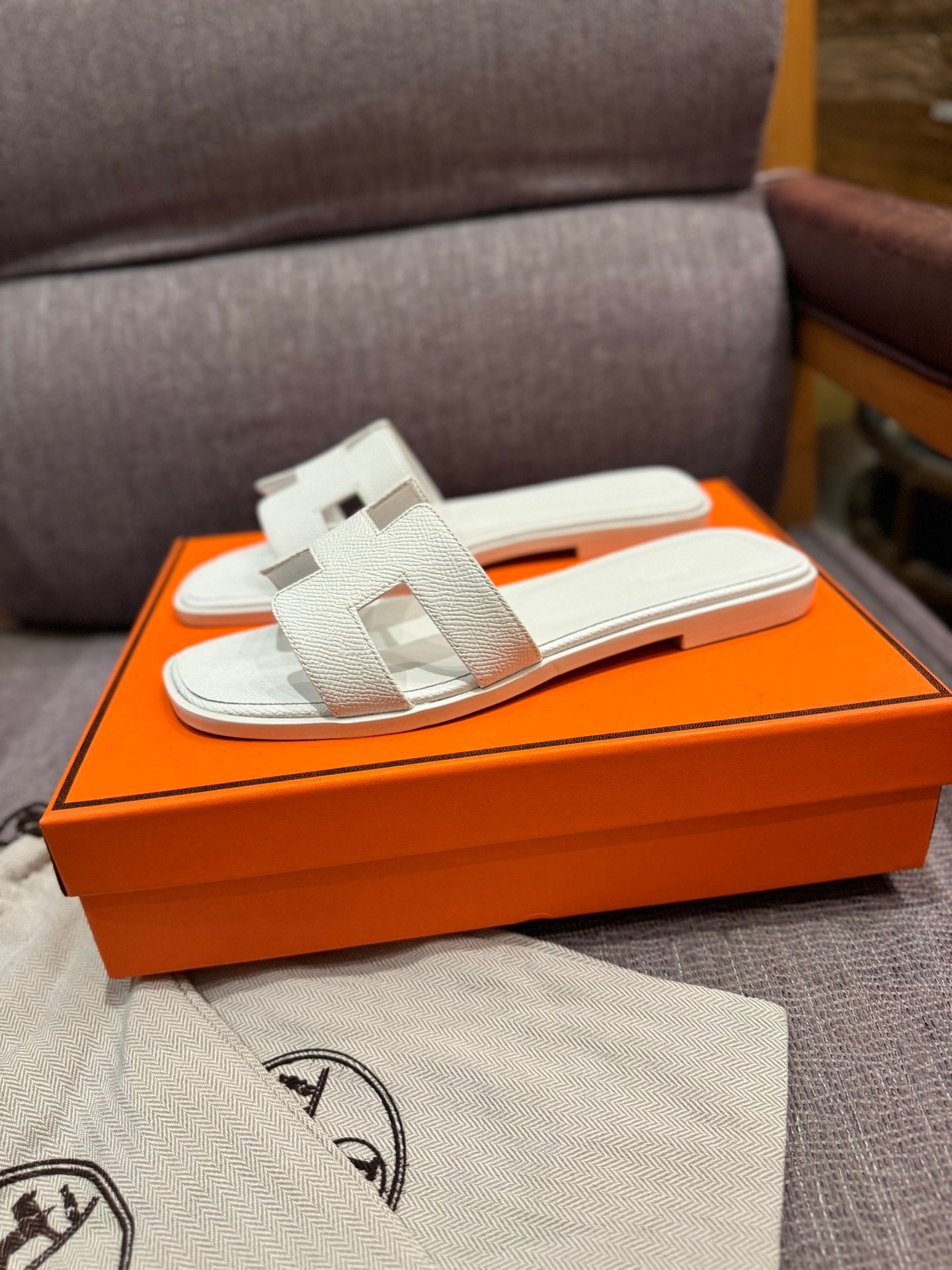 1ZH238ZDE Stylish Slippers