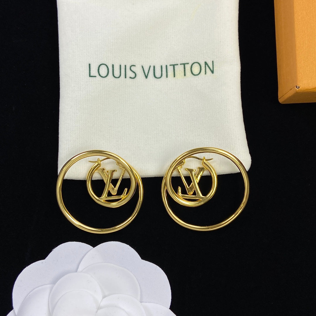 1NE213EDE Stylish Earrings