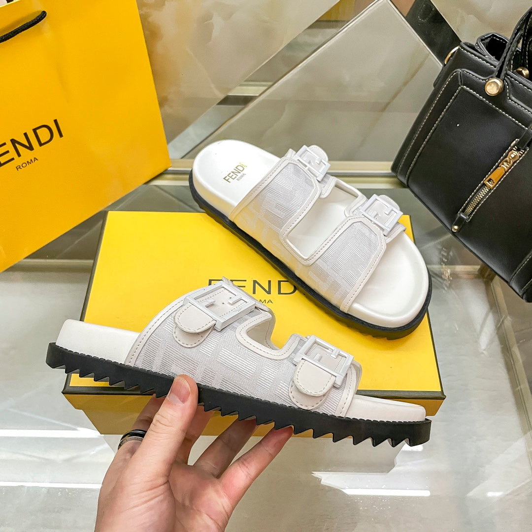 14F69ZDE Stylish slippers