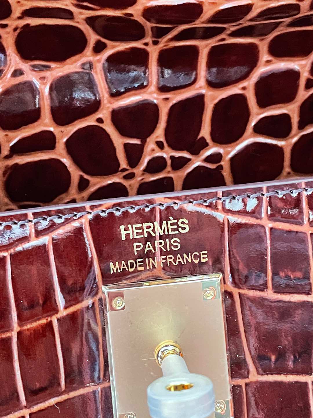 2WH28BDE Stylish leather bag