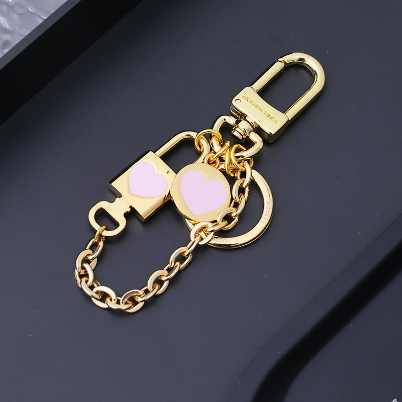 14E18ADE Stylish key closure