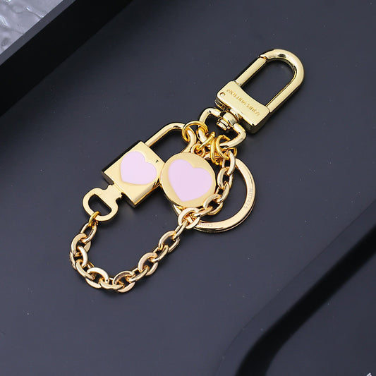 14E18ADE Stylish key closure