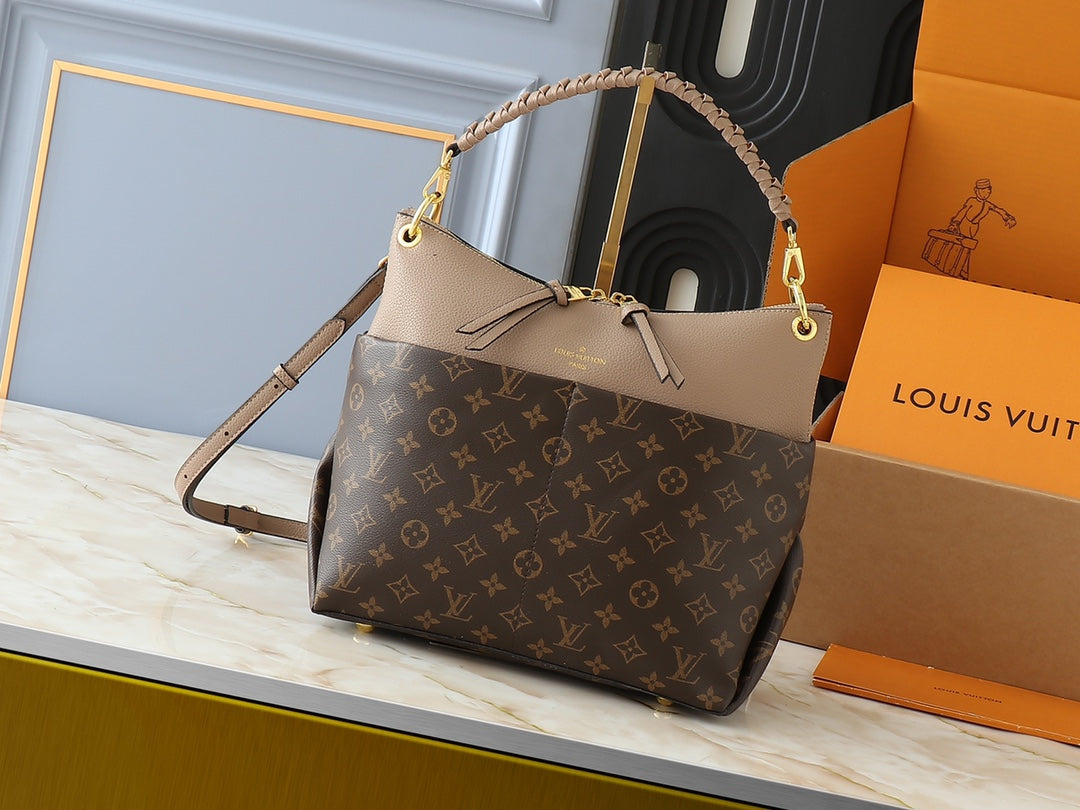 1WE115BDE Stylish leather bag