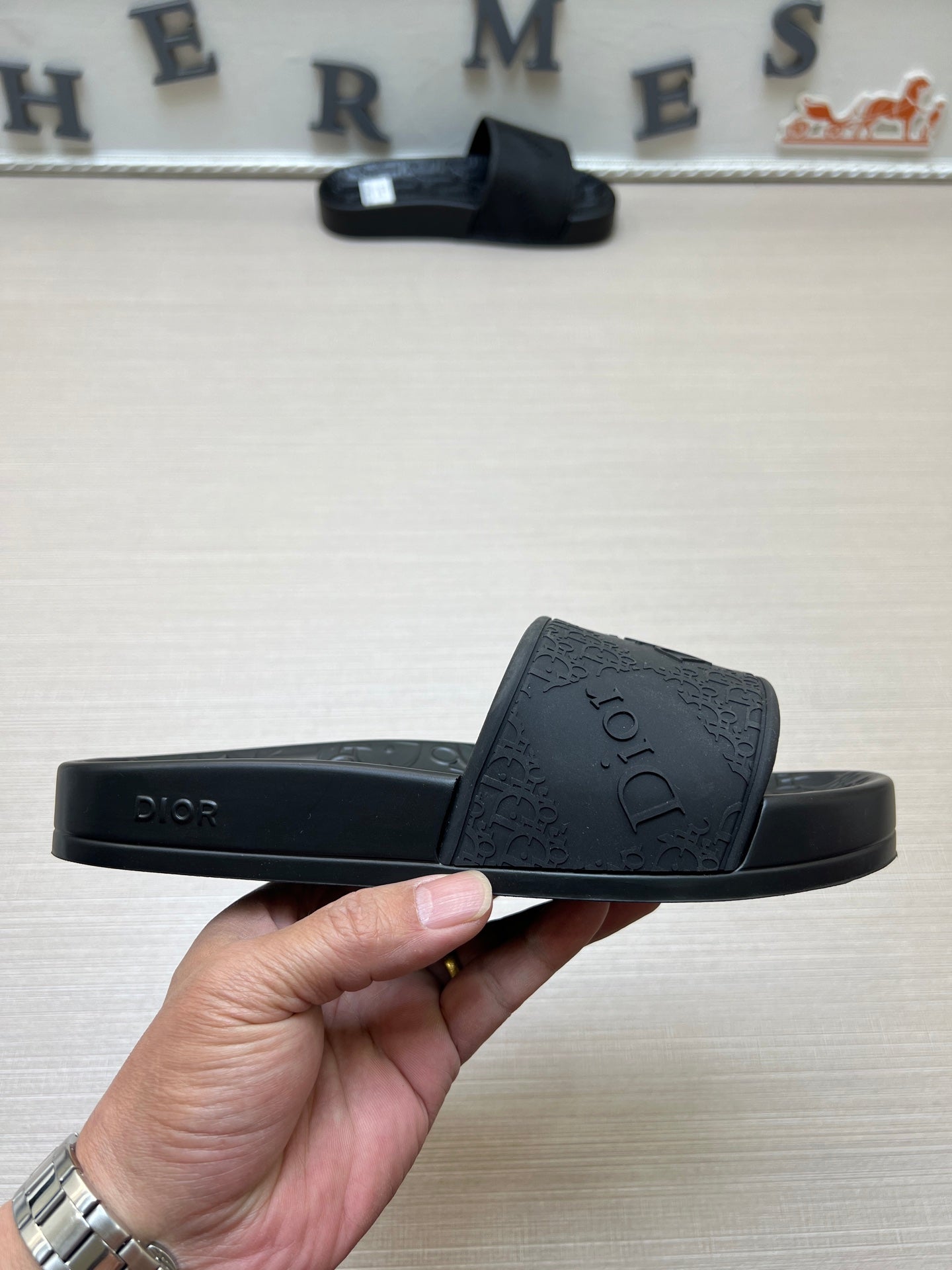535ZD279ZDE Stylish Slippers
